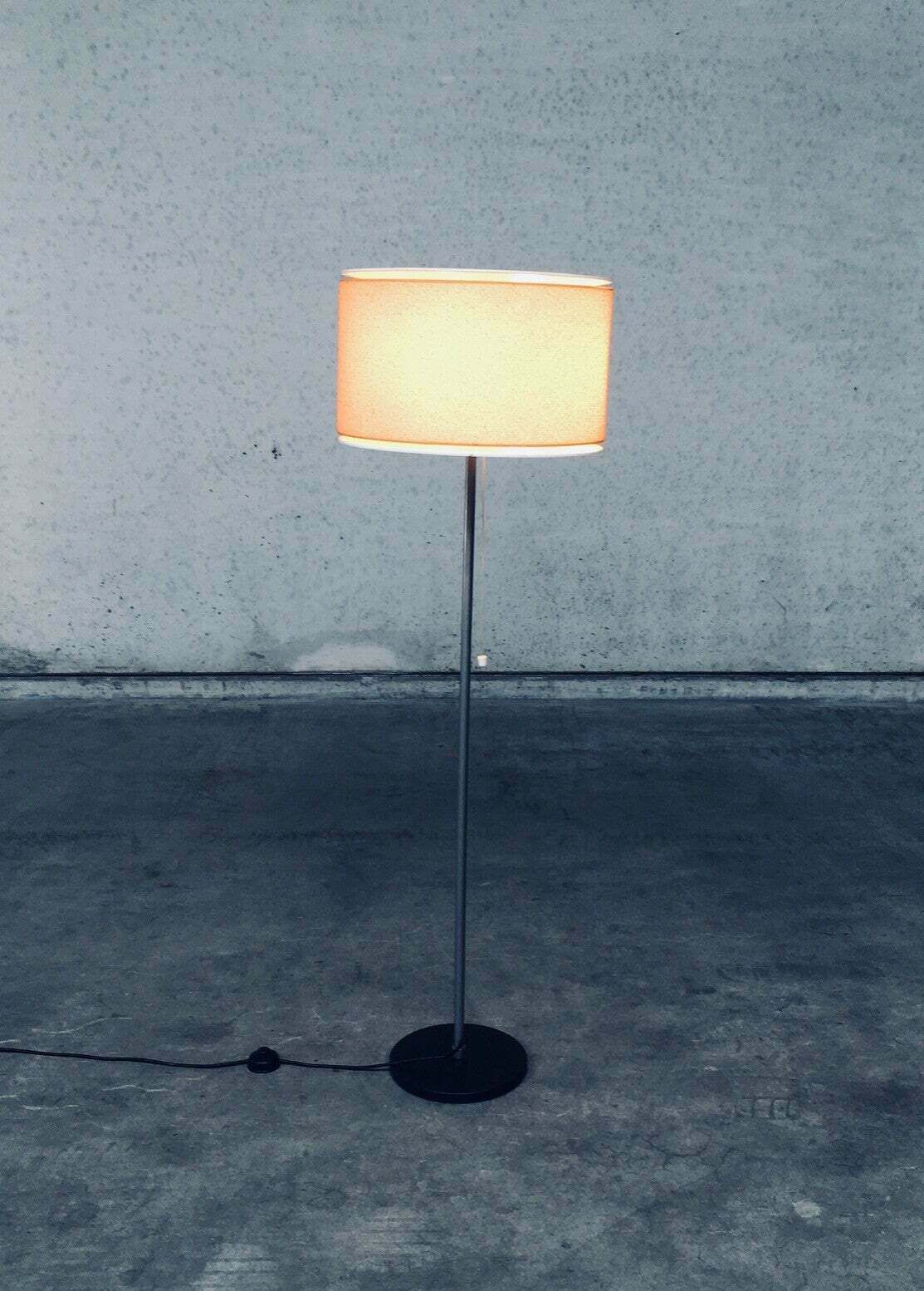 Vloerlamp – Mid Century Modern, Nederlands Design, Ca. Jaren 1960 photo Verlichting