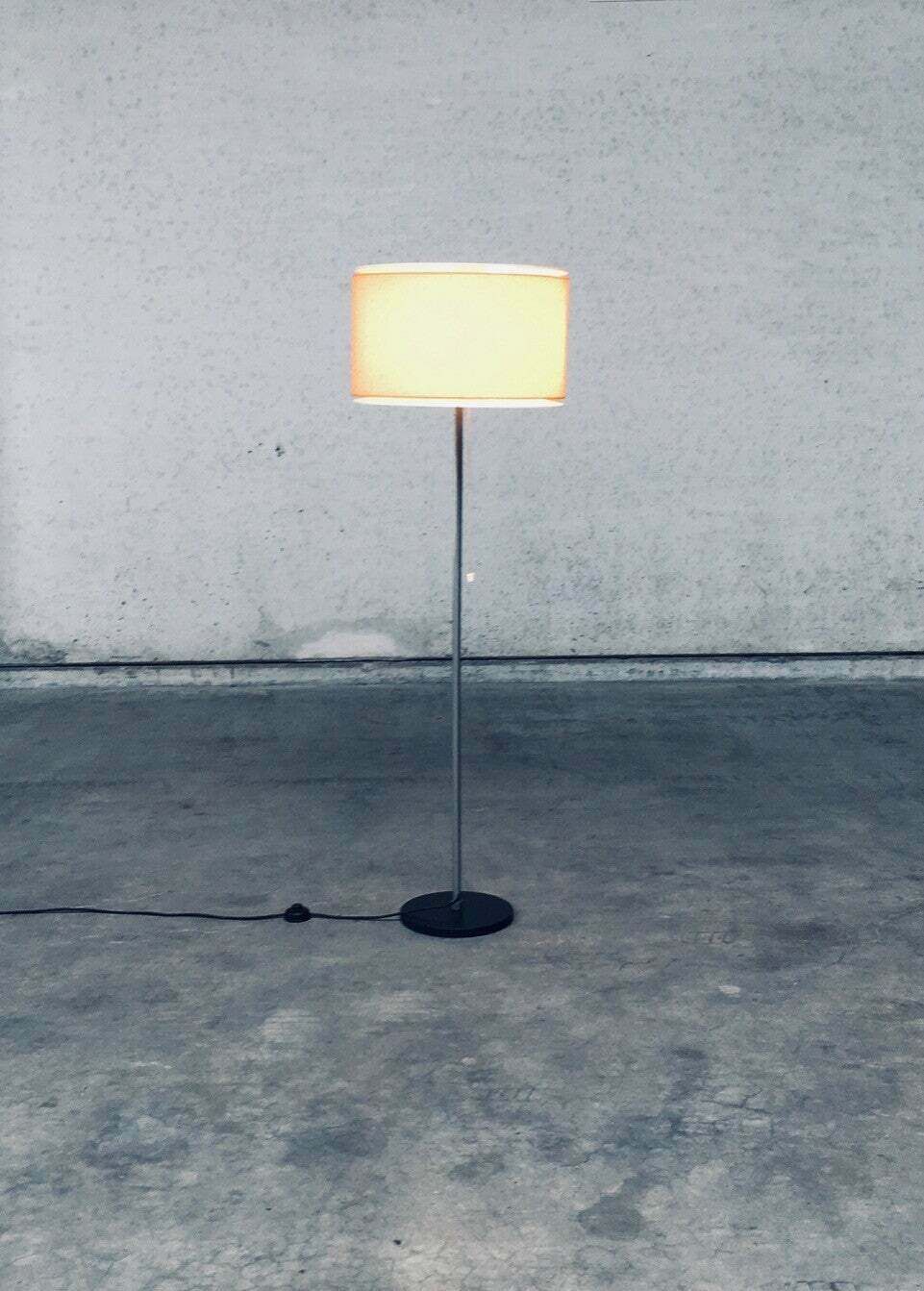 Vloerlamp – Mid Century Modern, Nederlands Design, Ca. Jaren 1960 photo vinterior