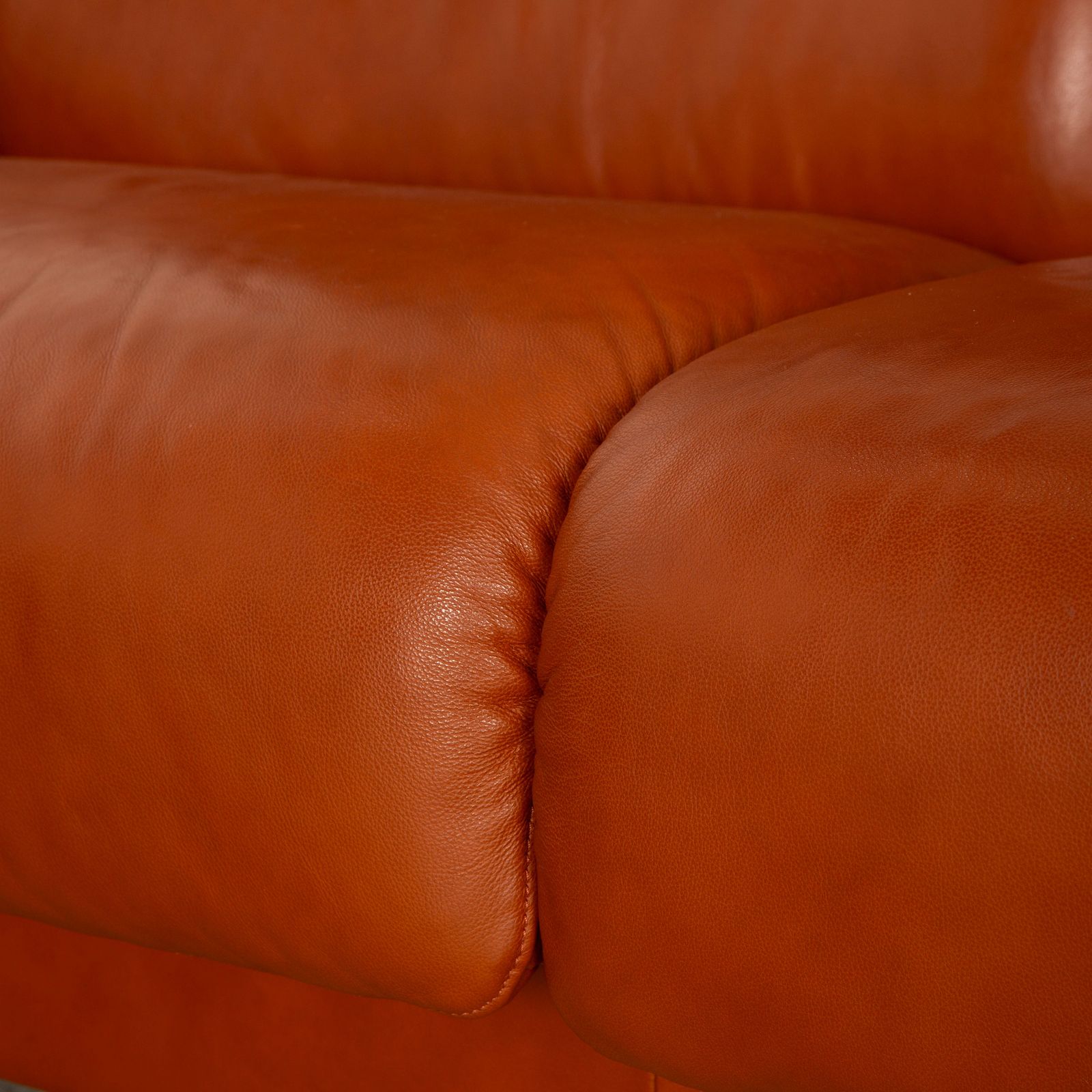 Canapé d'angle Stressless Legend en cuir marron photo for sale