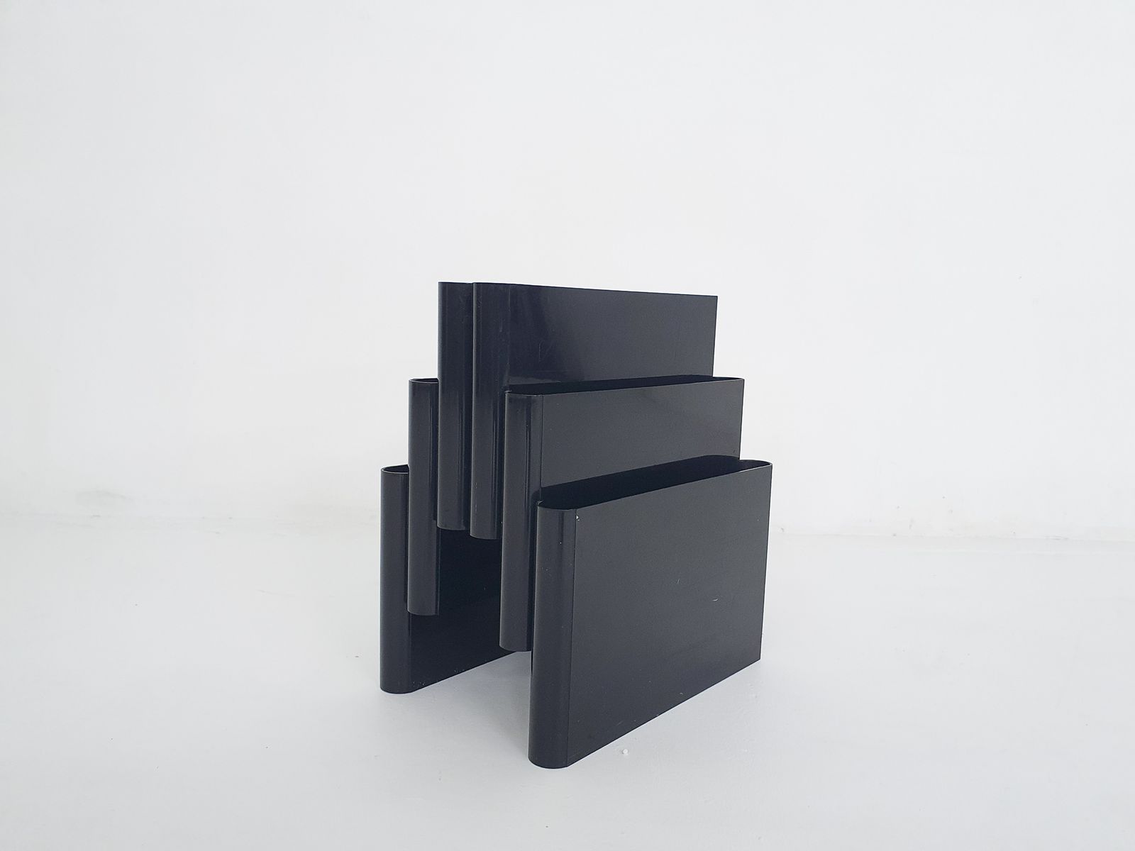 Zwart Tijdschriftenrek Van Giotto Stoppino Voor Kartell, Italië, Ca. Jaren 1960 photo furniture