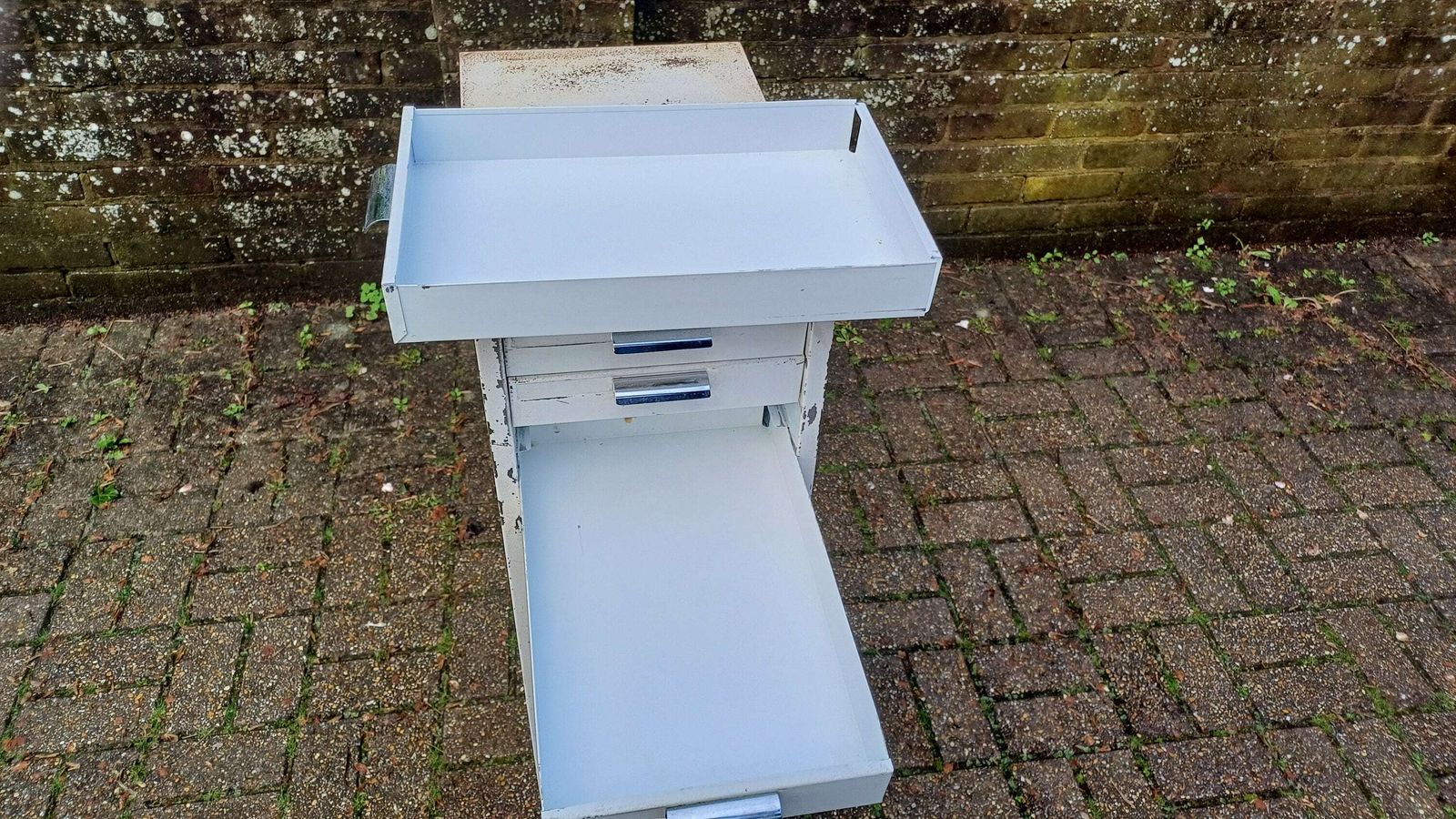 photo furniture Fantastic Vintage Retro 80s White Metal Filing Drawers Tools Office Artisan Storage