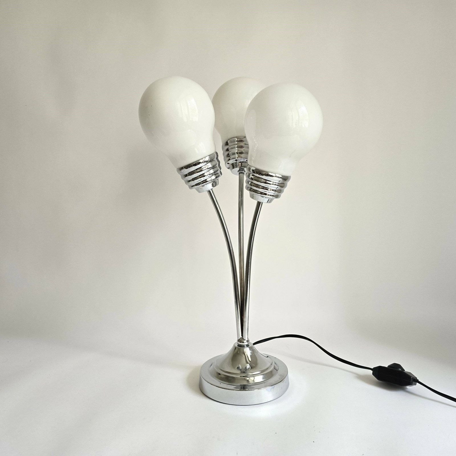 Vintage Pop Art Triple Bulbs Table Lamp Lovely Accent Lamp In Original Box