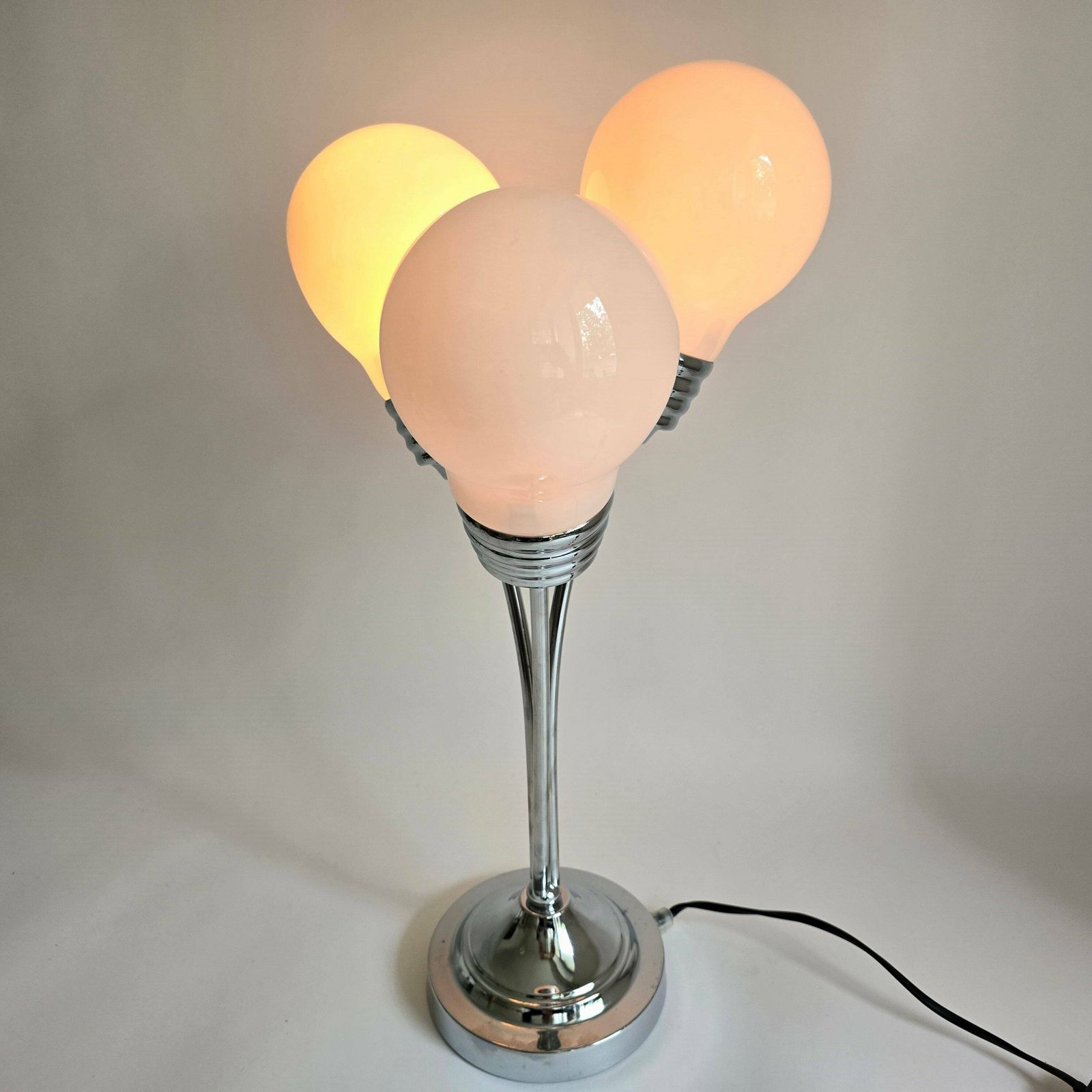 Vintage Pop Art Triple Bulbs Table Lamp Lovely Accent Lamp In Original Box photo for sale