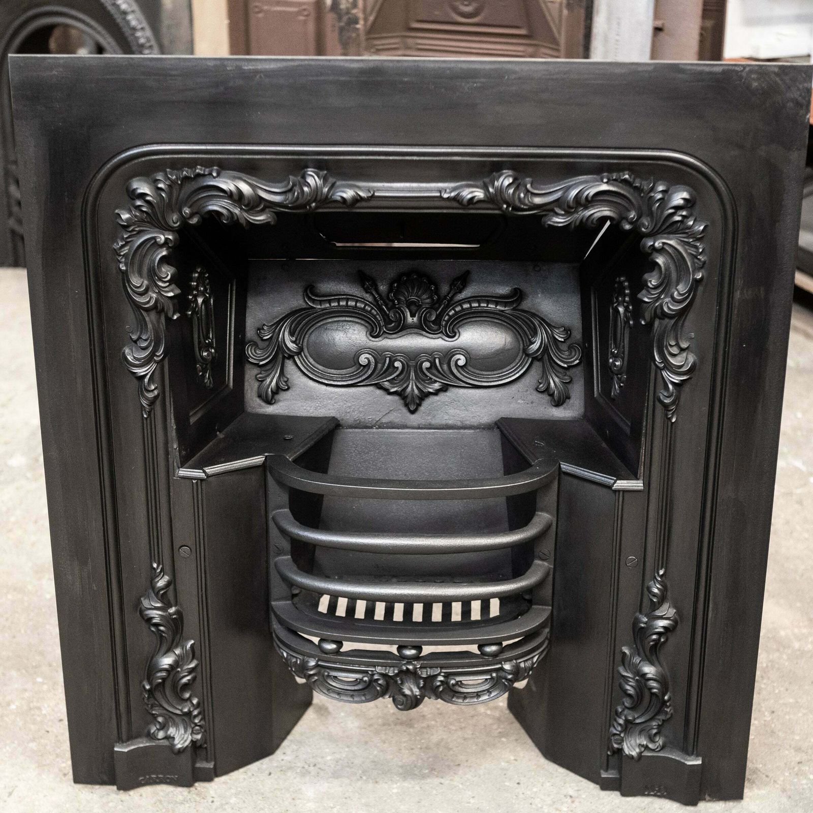 photo furniture Antique Ornate Georgian Cast Iron Hob Grate Insert
