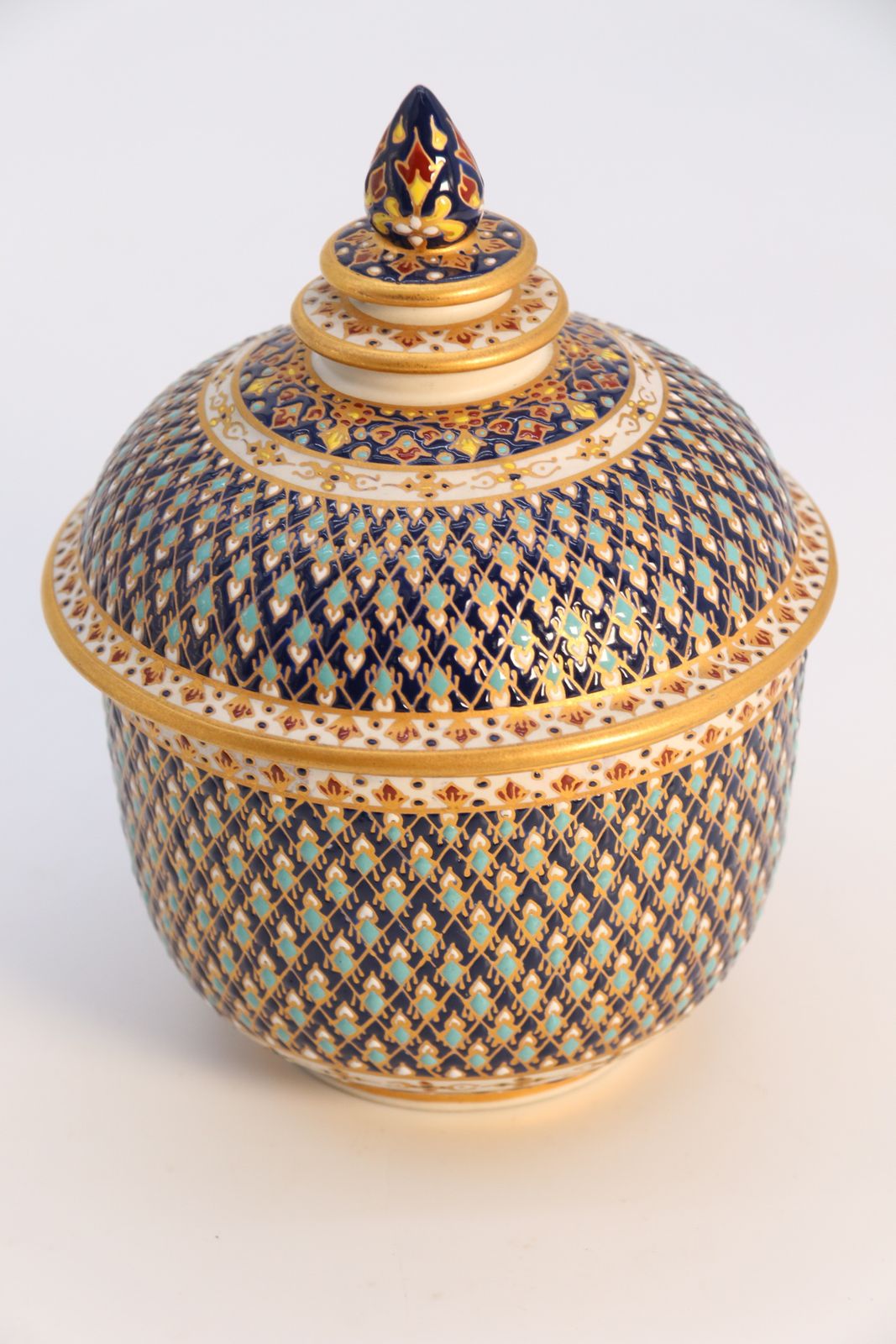 425.0 A Fine Asian Siam Pottery Gilt And Enamelled Lidded Jar Circa 1920 photo