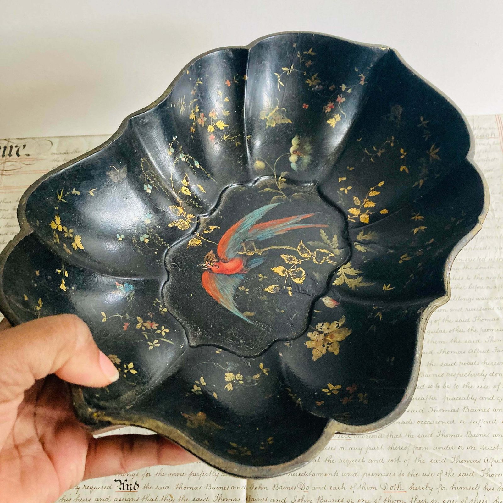 photo furniture Antique Chinoiserie Papier Mache Bowl