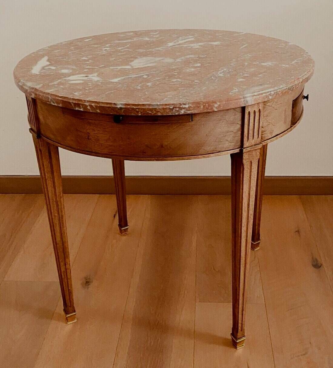 Louis XVI Style Pedestal Table In Mahogany And 20th Century Veneer photo furniture