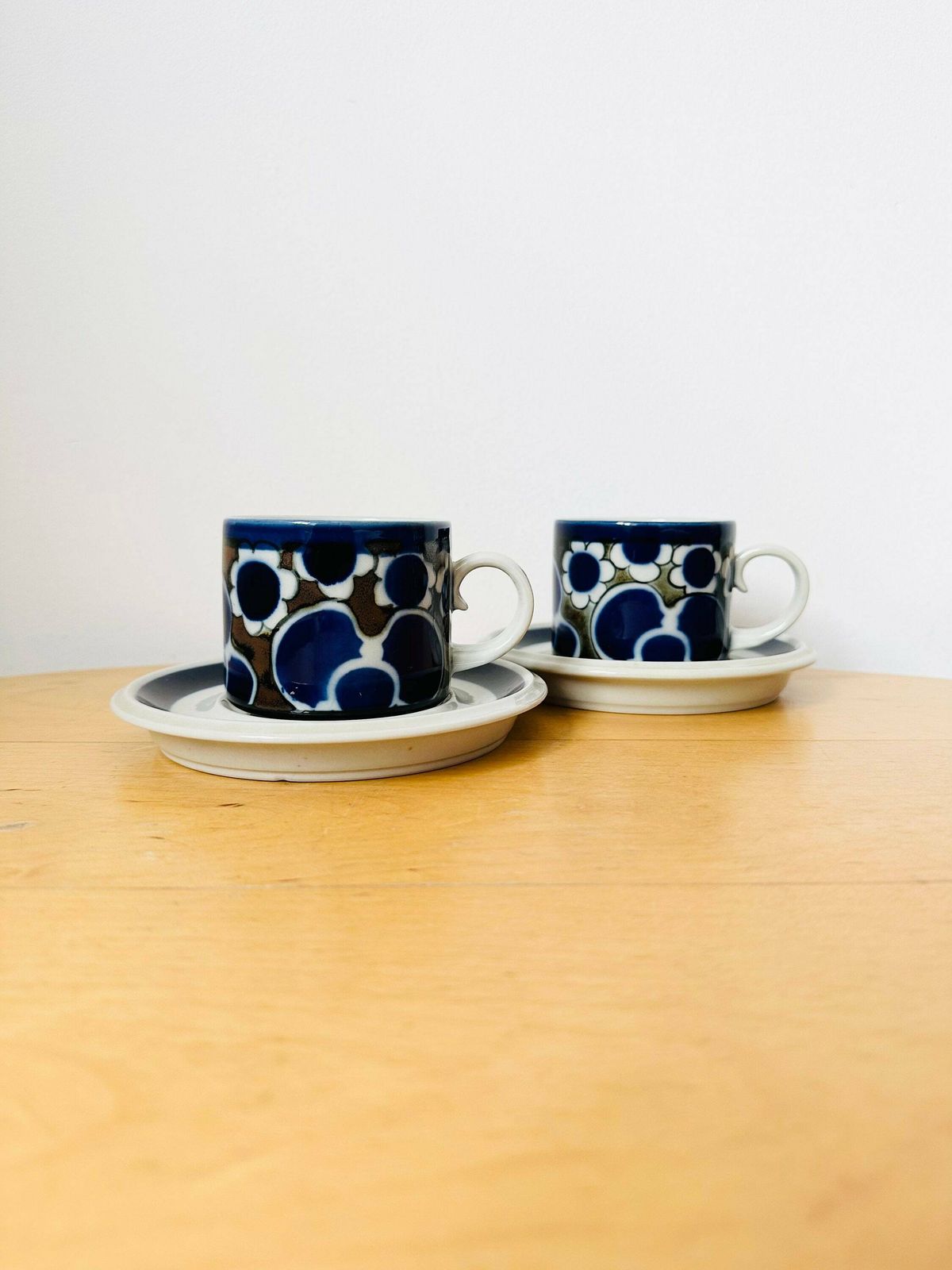 photo furniture Arabia Finland Saara Pair Of Cup & Saucer, Design By Anja Jaatinen Winquist, Scandinavian Modern