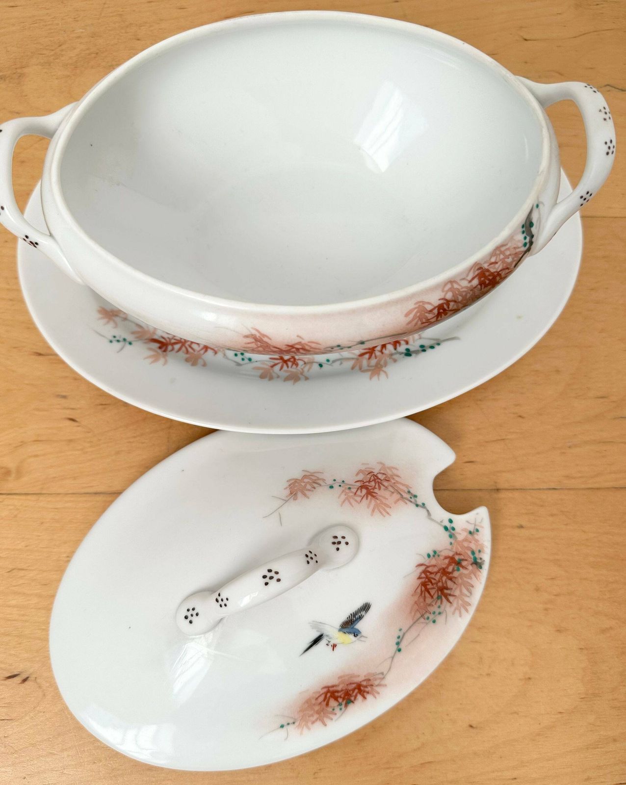Japanese Kutani Porcelain Sauce Dish, Gravy Boat With Plate, Hand Painted Dish photo vintage