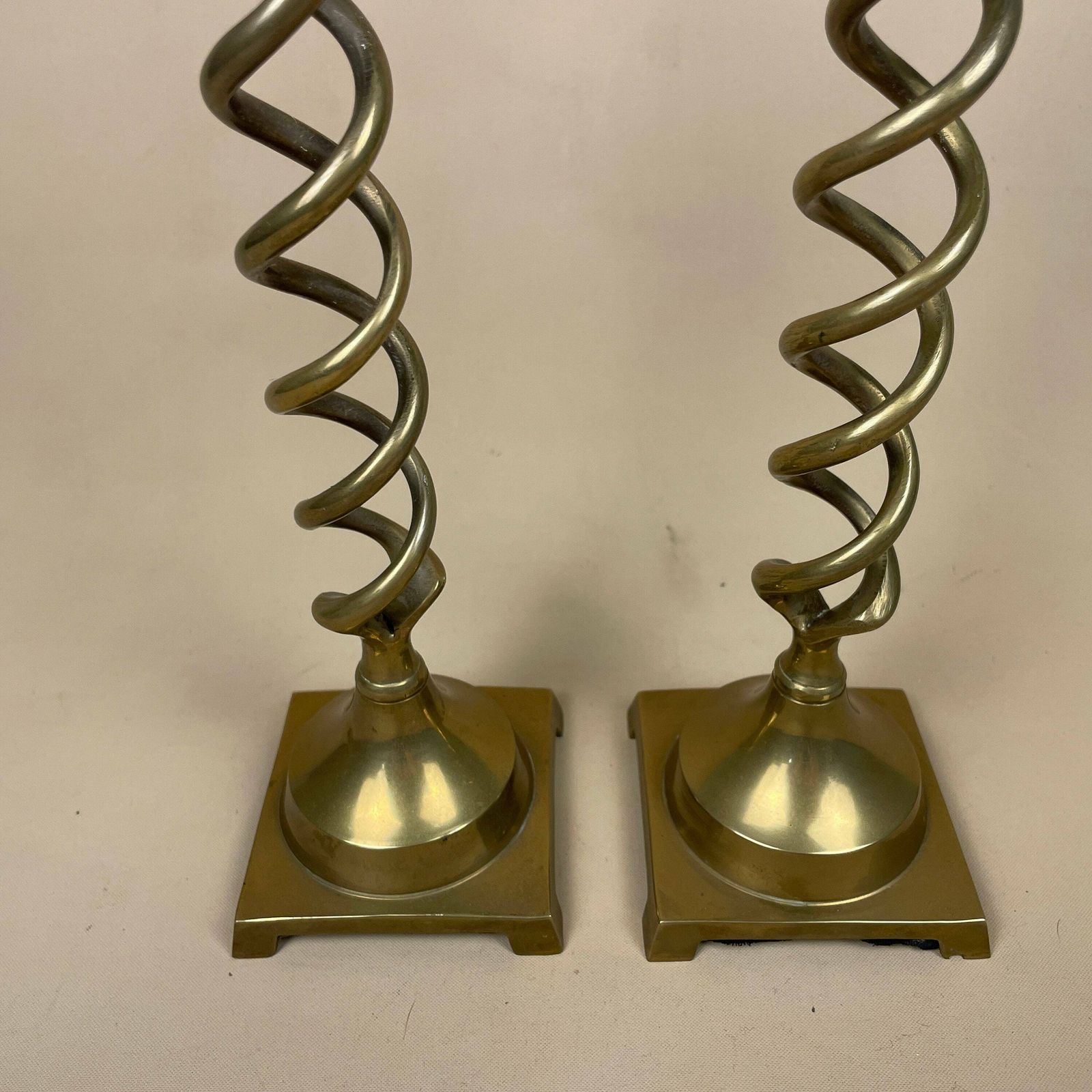 Antique Matching Pair Of Twisted Gold Solid Brass Metal Candlestick Candle Stick Heavy Vintage Column Taper Dinner Candlesticks Twist Square photo vinterior