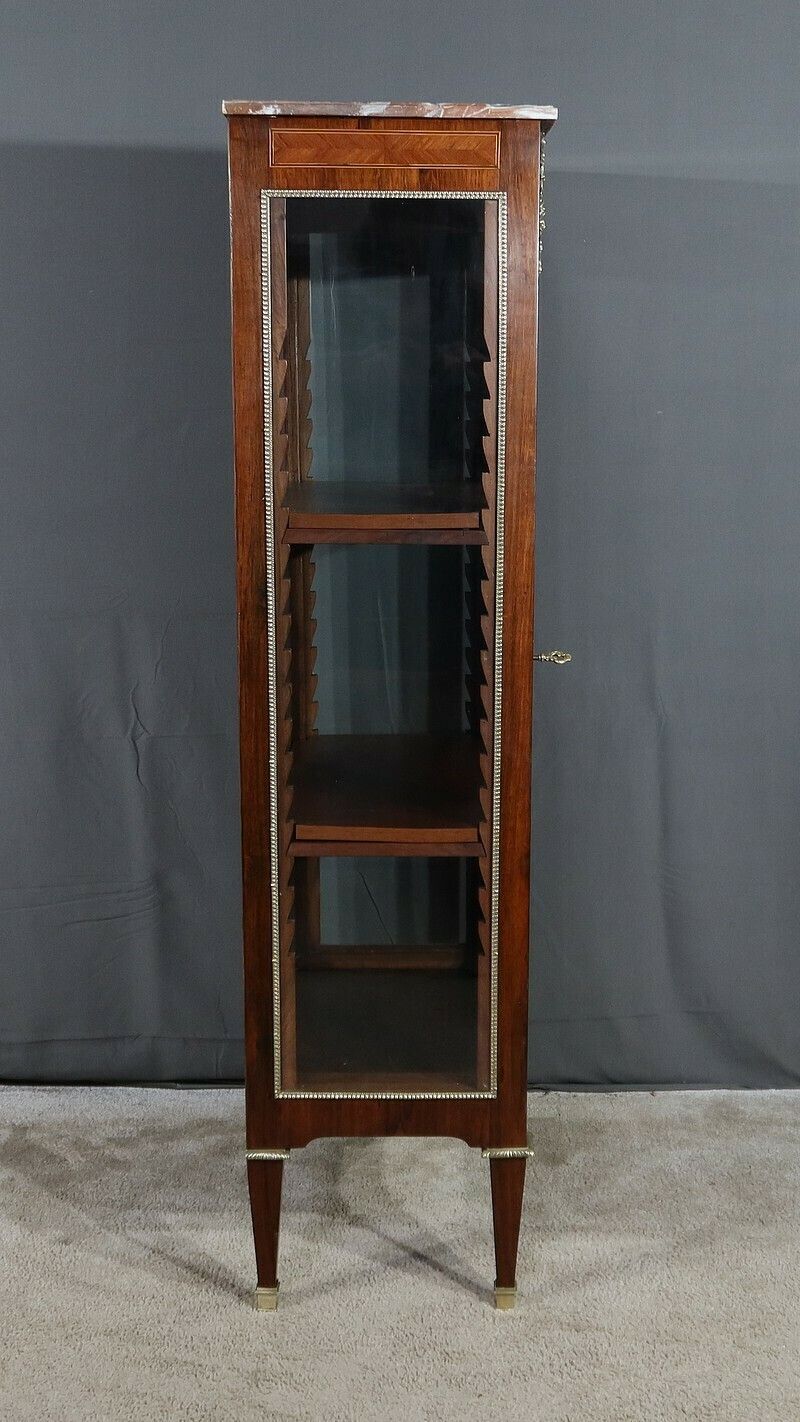 photo vinterior Small Showcase In Marquetry On All Sides, Louis XVI Style – 1920