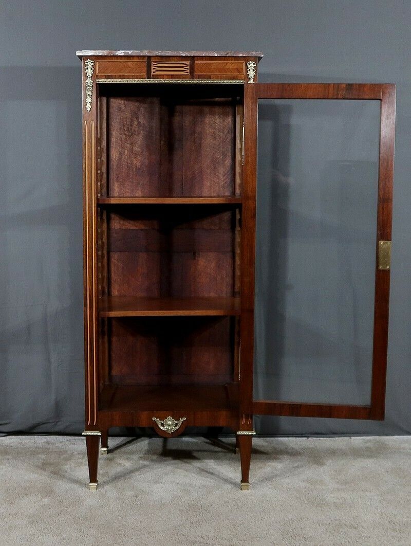 photo vintage Small Showcase In Marquetry On All Sides, Louis XVI Style – 1920