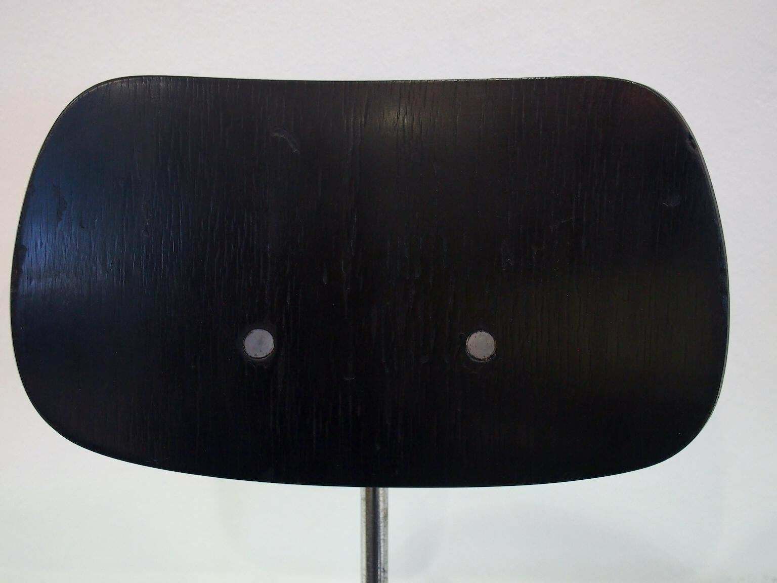 photo vinterior Set Of Four Egon Eiermann Model Se 68 Black Lacquered Plywood And Steel Chairs