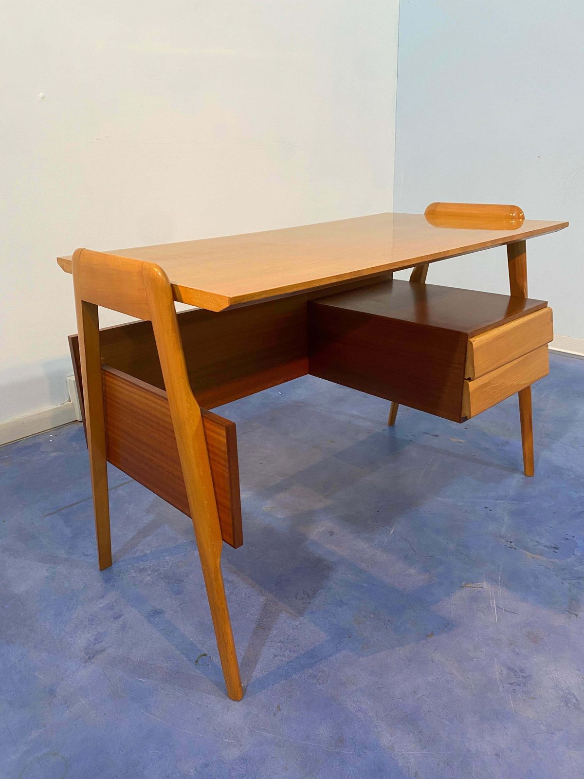 Italian Mid Century Modern Desk And Chair Designed By Vittorio Dassi In 1950s photo 3022.0