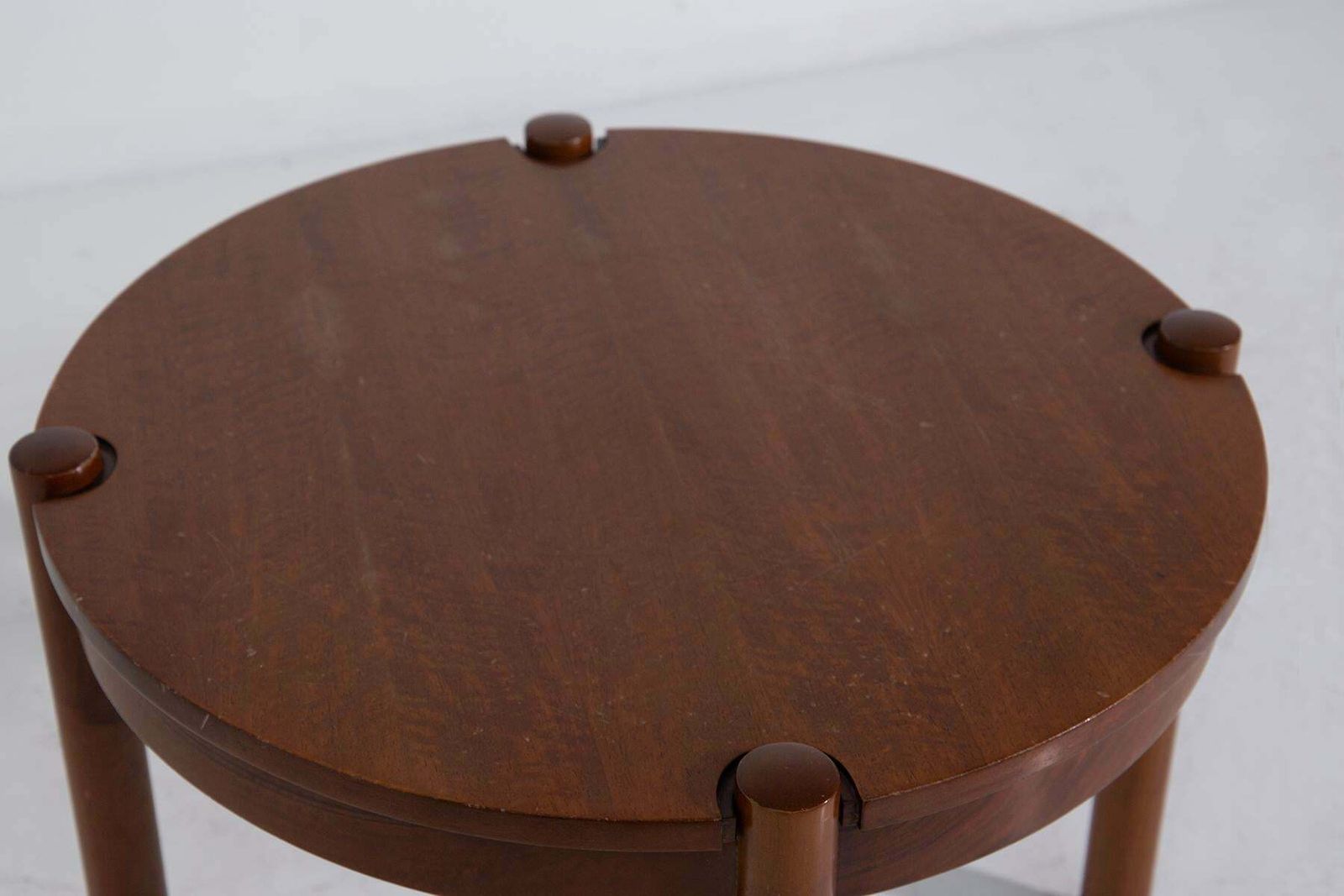 Round Wooden Coffee Table By Osvaldo Borsani photo Furniture