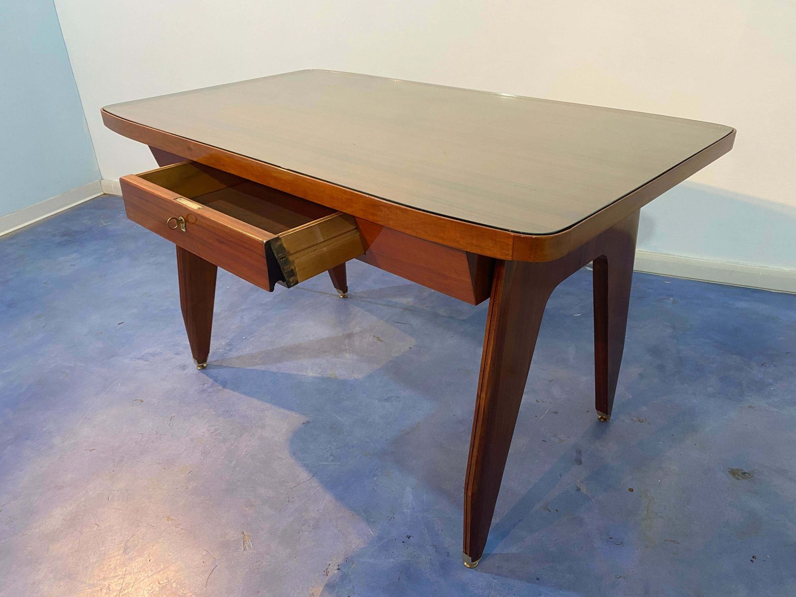 photo vintage Italian Mid Century Sculptural Desk Designed By Vittorio Dassi In 1950s
