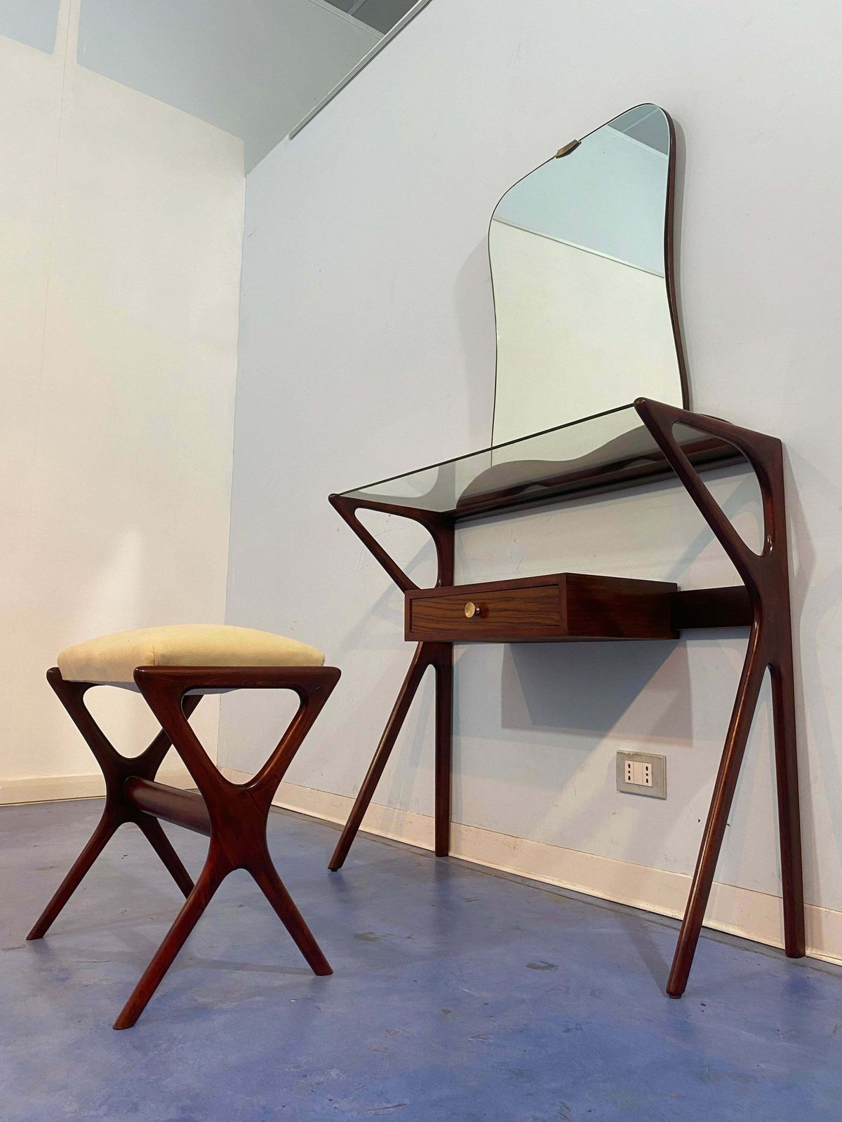 photo vinterior Italian Mid Century Console Table With Mirror Attributed To Ico Parisi, 1950s