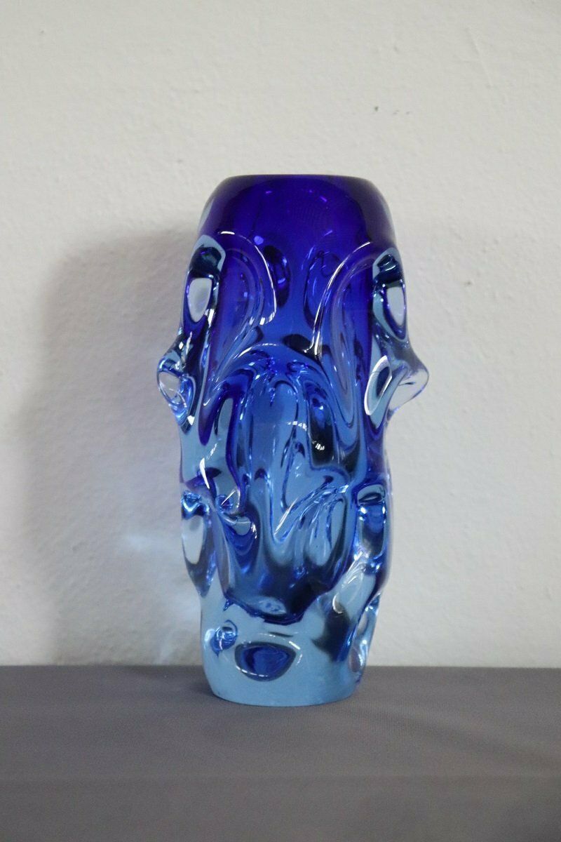 945.0 Art Glass Blue Vase In Blown Glass Attributed To Börne Augustsson, 1940s photo