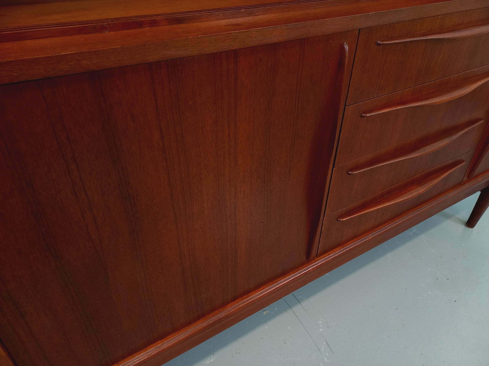 photo vinterior Buffet haut scandinave en teck 2