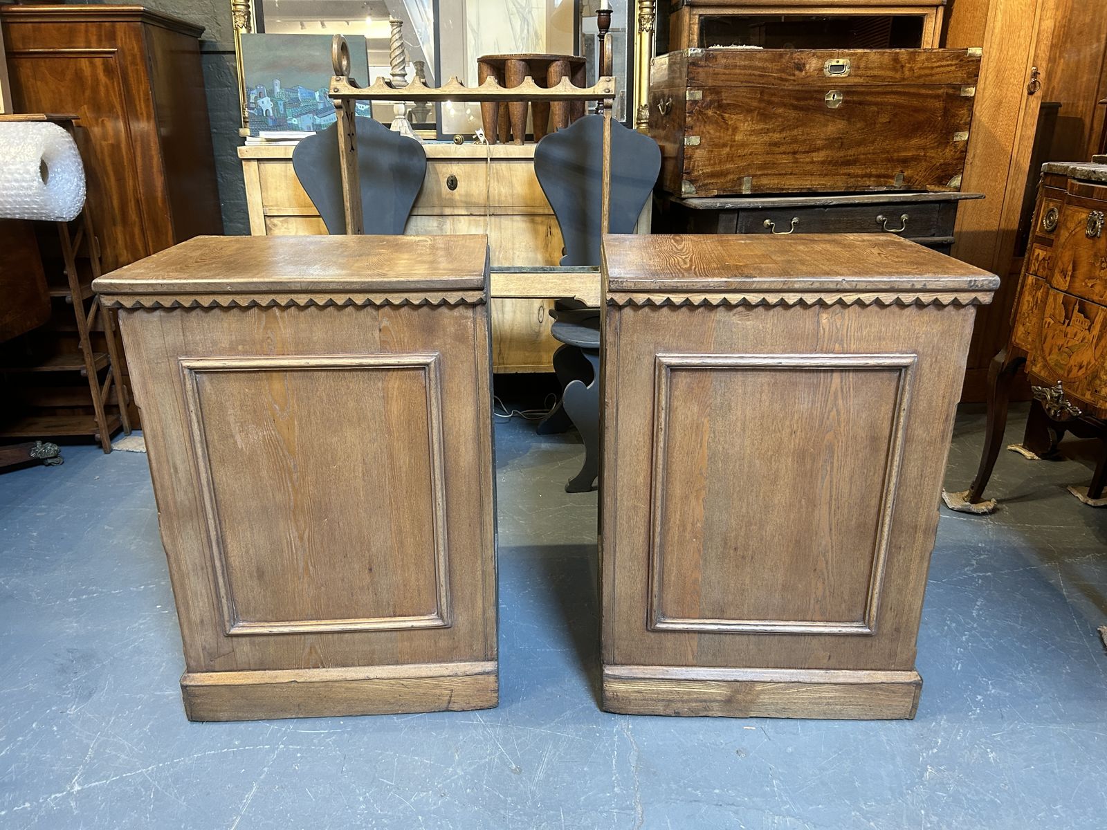 photo furniture Pair Gothic Bedside Chests Of Drawers