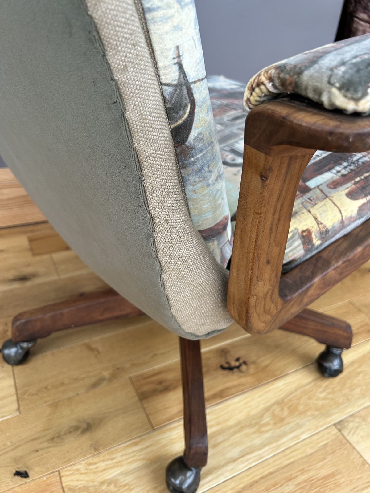 Vintage German Sedus Swivel Office Chair – Reupholstered In Zoffany Venice Scene Fabric photo 595.0