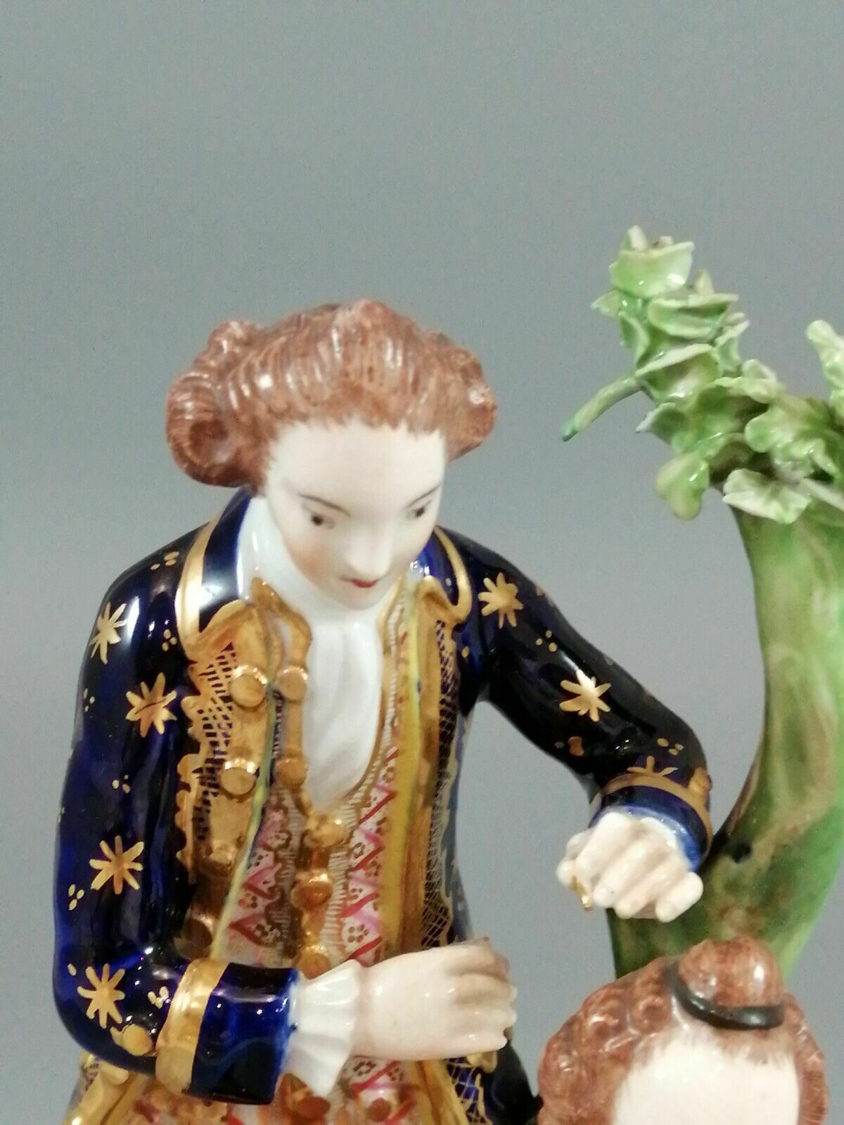 photo vintage Antique Derby Figurine Court Hairdresser, Early 19th Century, Rare.