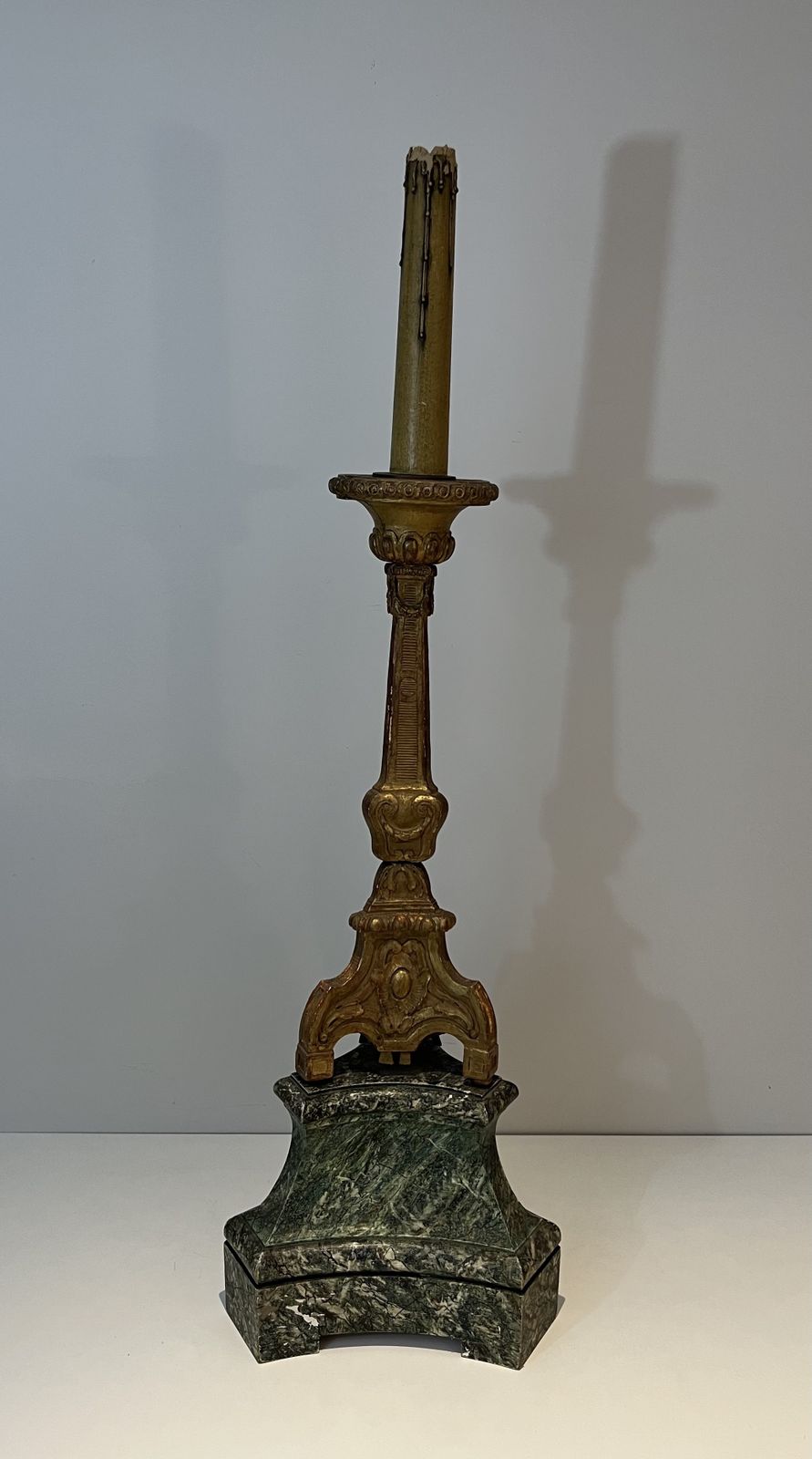 photo furniture Large Candelabra In Carved Golden Wood On Patinated Base