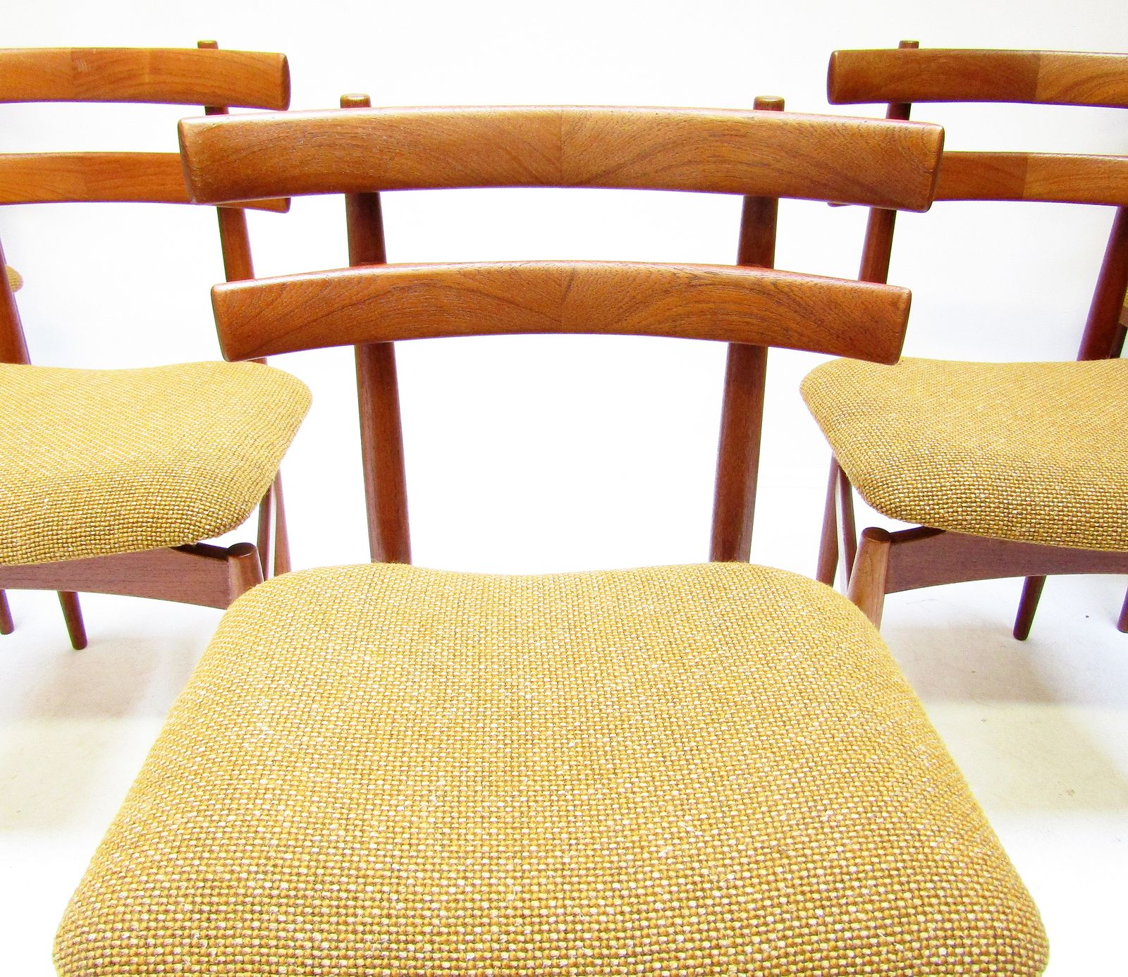 Five 1960s Danish Model 30 Dining Chairs By Poul Hundevad In Teak & Mustard Fabric photo vintage
