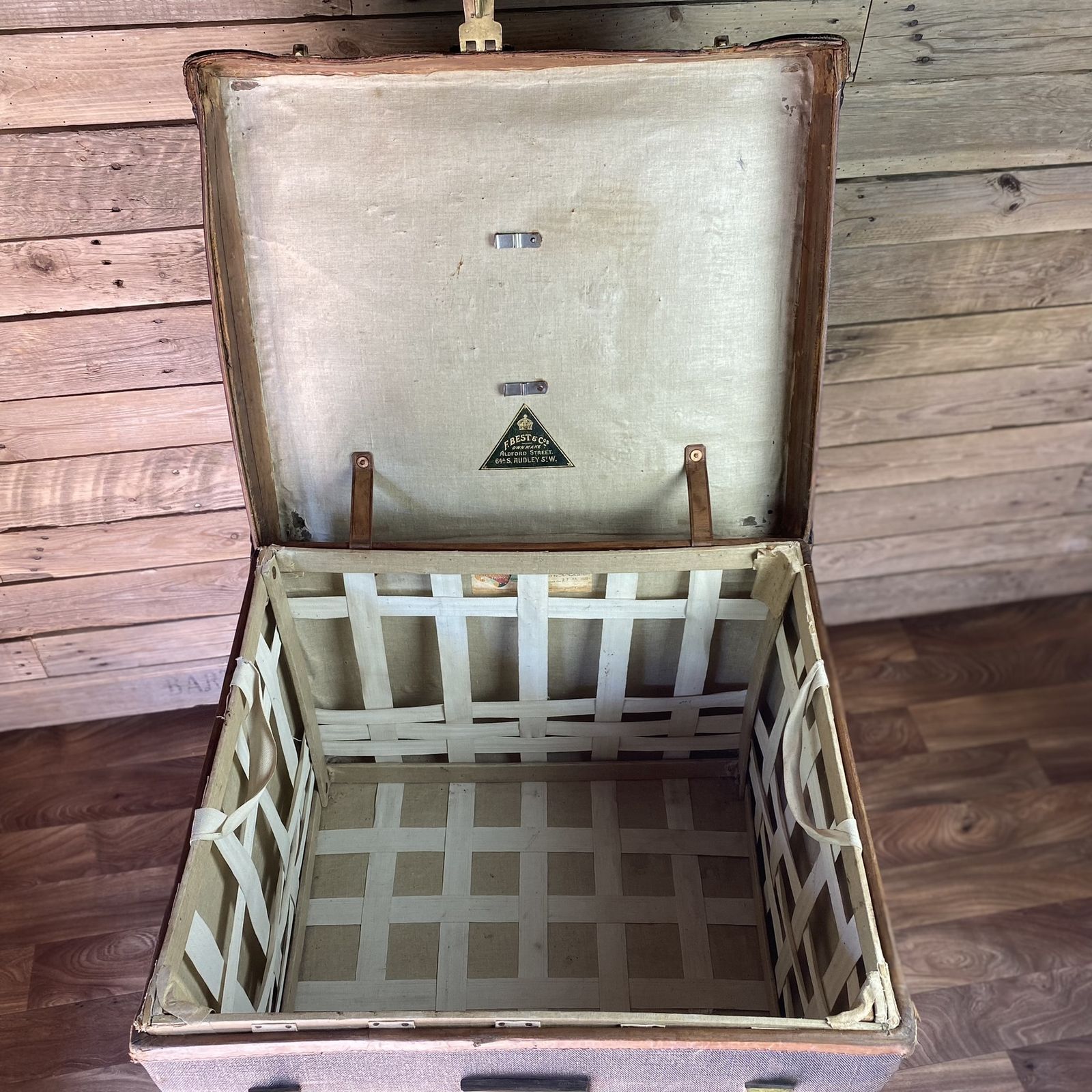 Antique Edwardian Vintage Luggage Trunk Dress Hat Storage Box  Original Key  Leather & Brass Details  Historical Interest photo vinterior