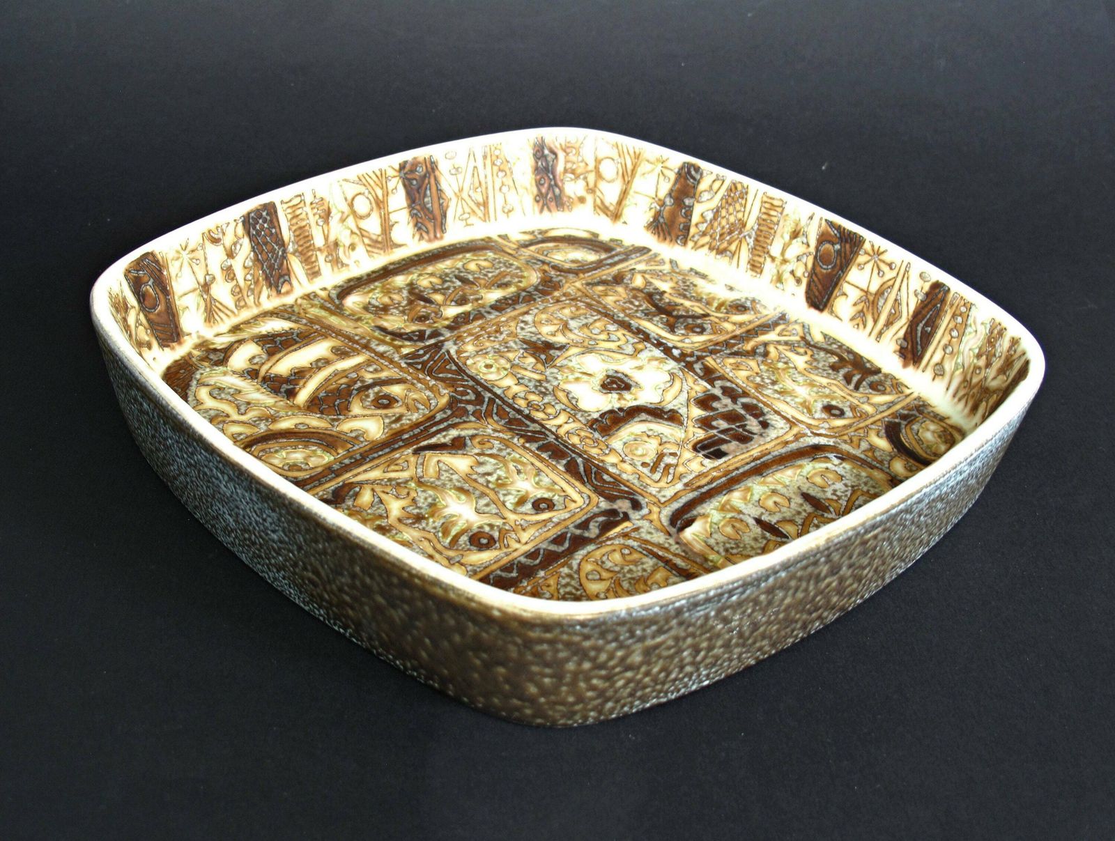 Royal Copenhagen Baca Fajance Dish By Nils Thorssen 719/2884 Denmark photo buy