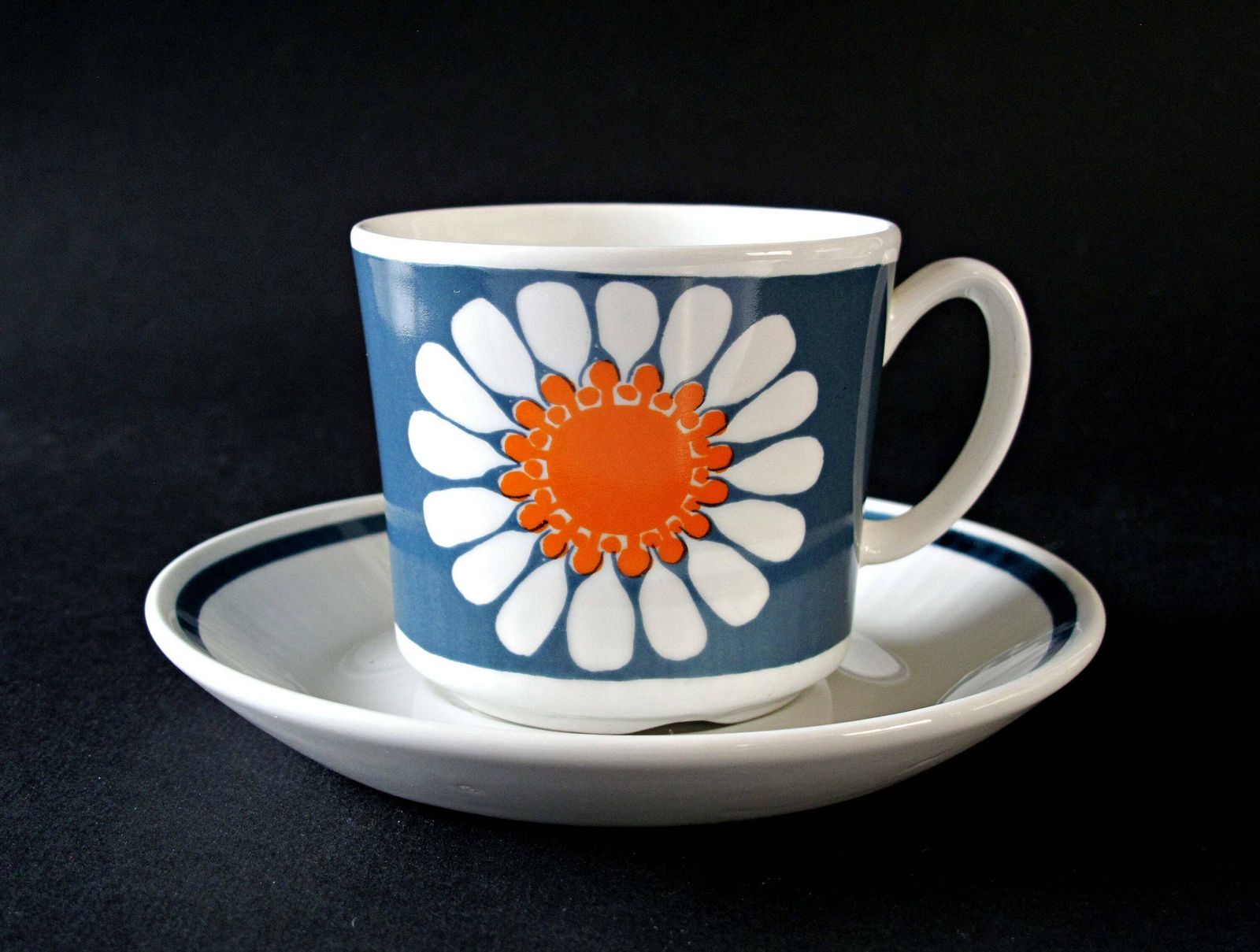 Turi Design Daisy Cup And Saucer By Figgjo Flint, Norway, Designed By Turi Gramstad Oliver