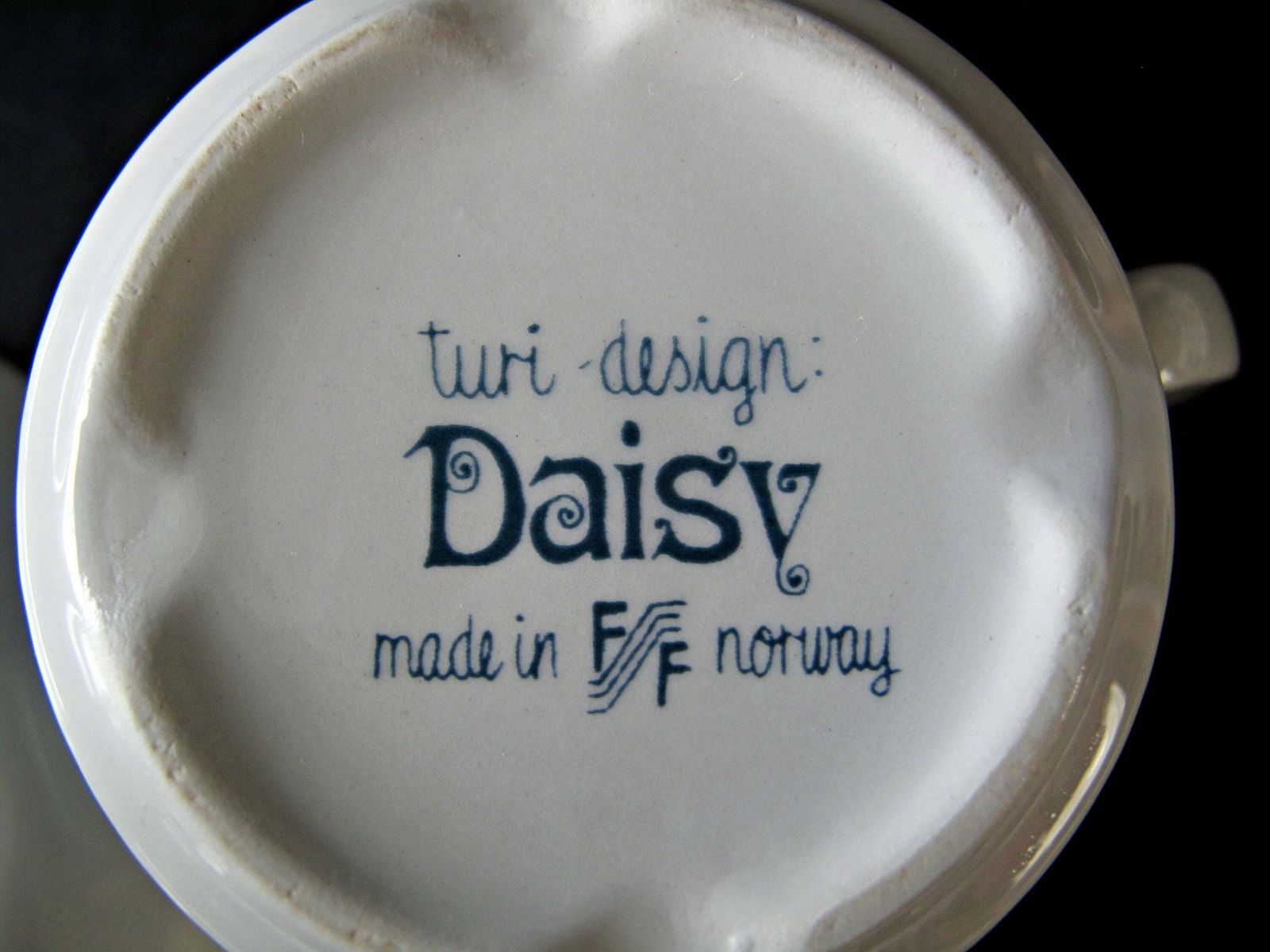 photo furniture Turi Design Daisy Cup And Saucer By Figgjo Flint, Norway, Designed By Turi Gramstad Oliver