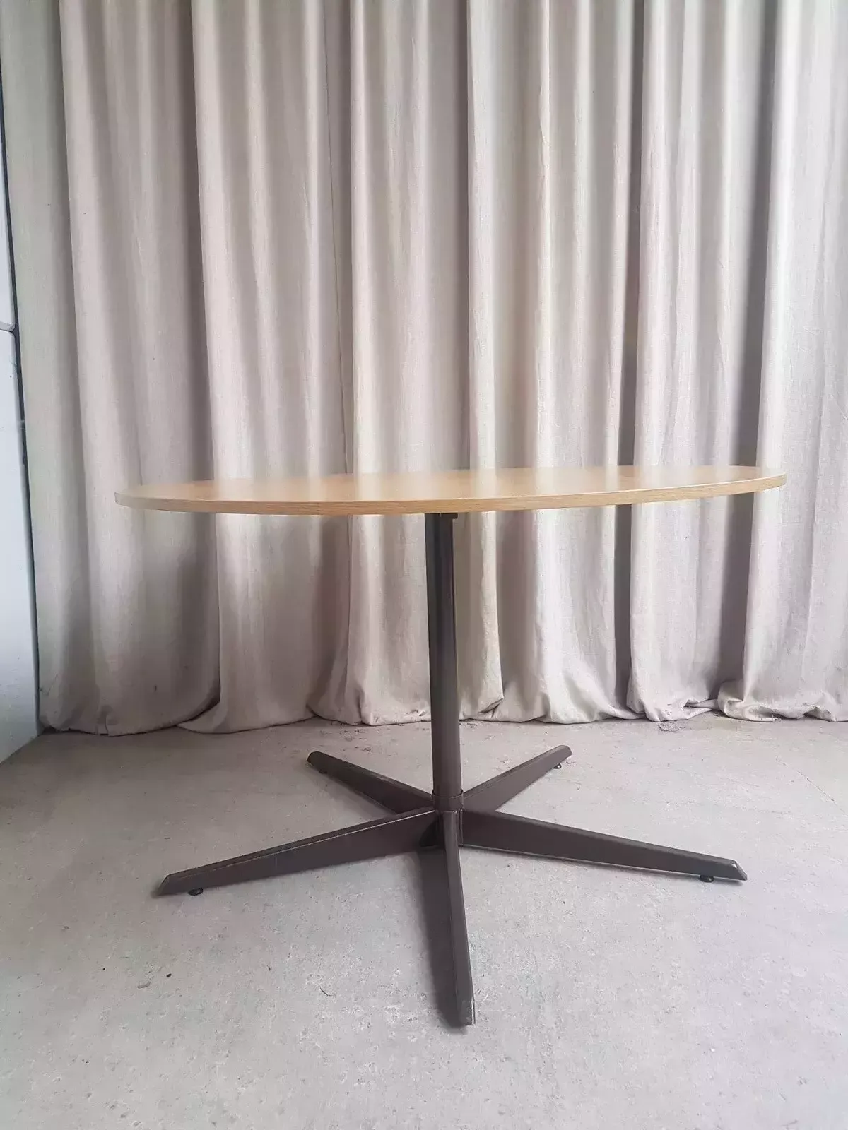 Vtg Mid Century Circular Melamine Modernist Dining Table Danish Retro R500 photo vinterior
