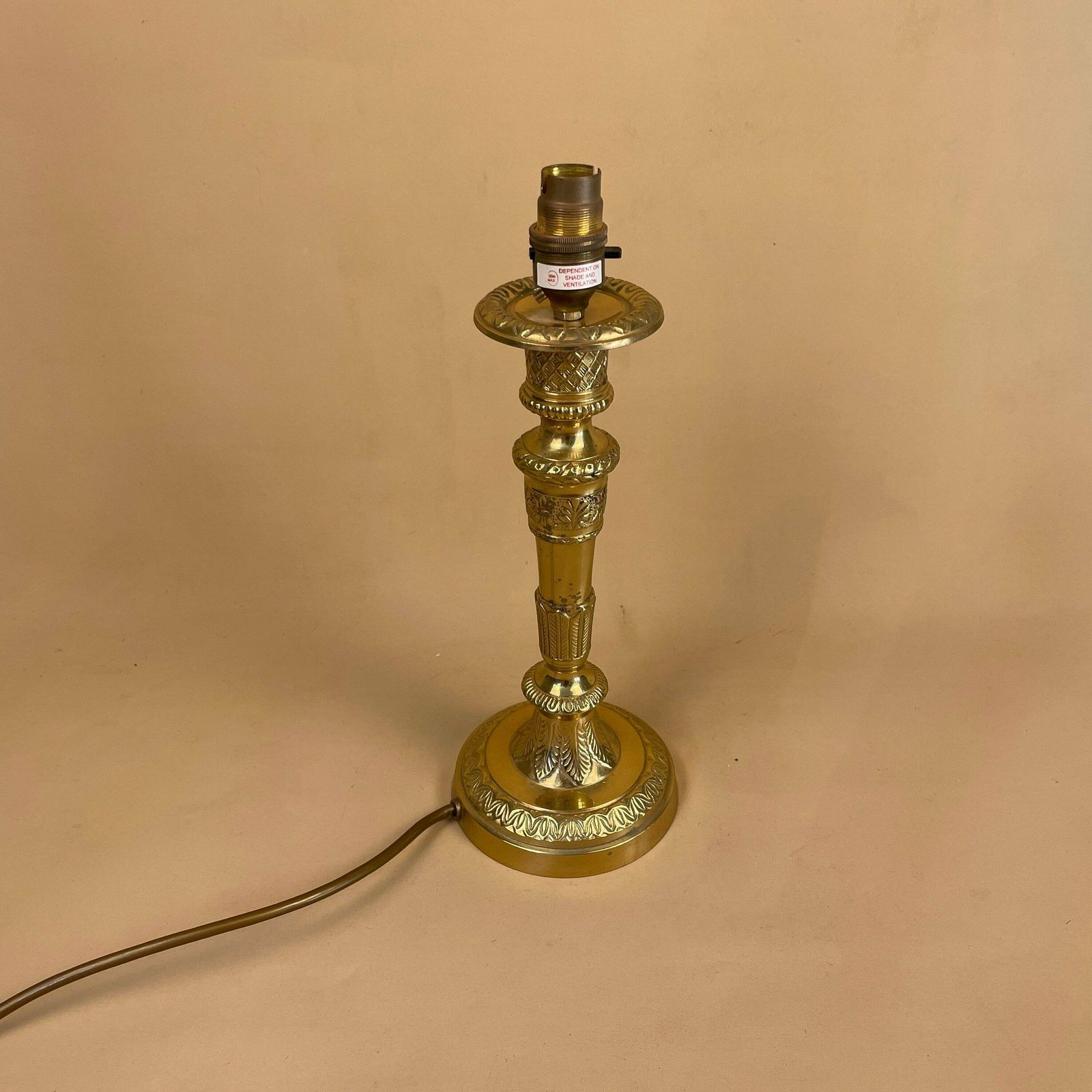 Antique Vintage Gold Brass Metal Lamp Light Bedside Side Table Desk Ornate Detail Round Base Medium Pattern Column Pillar photo vinterior
