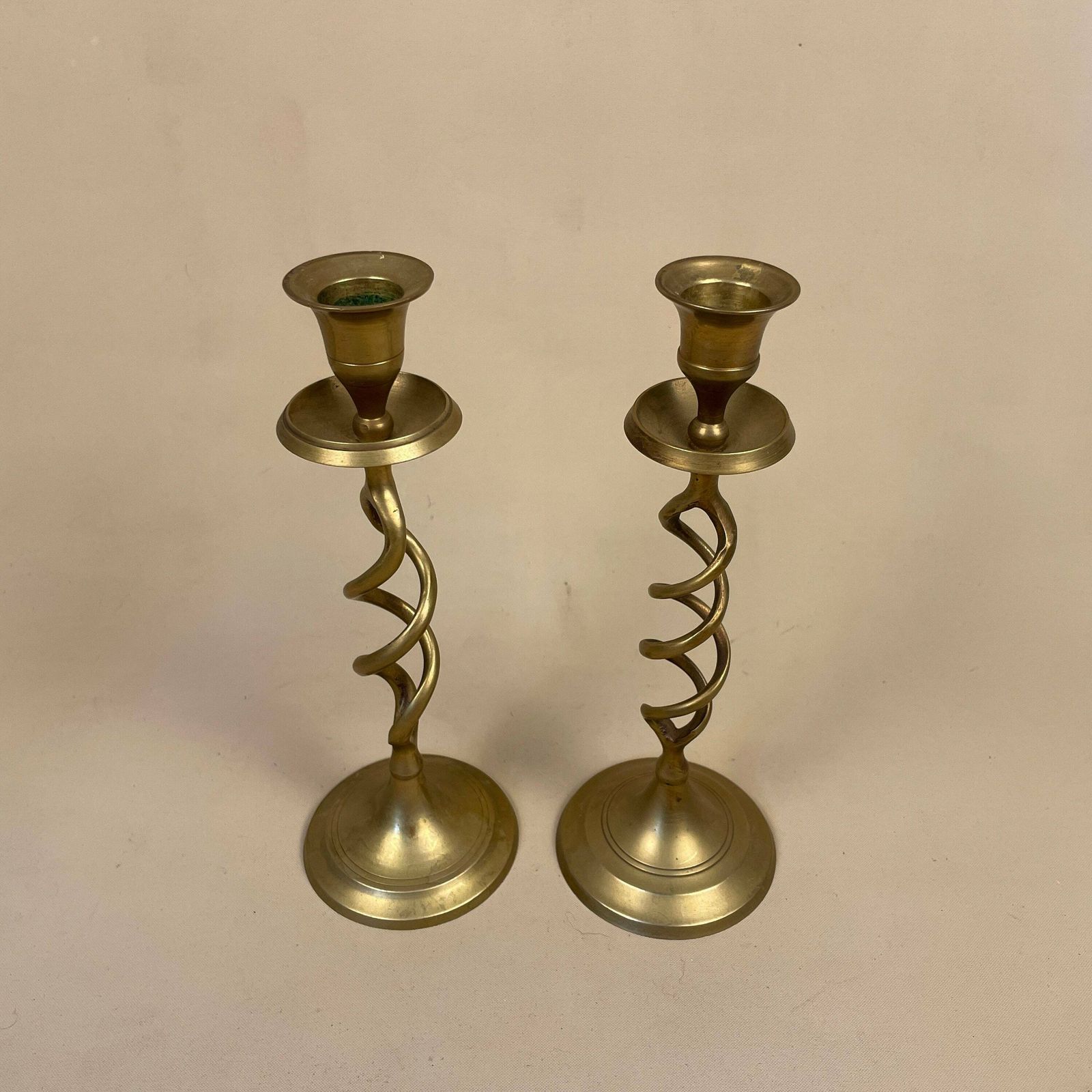 Antique Matching Pair Of Gold Brass Metal Candlestick Candle Stick Vintage Column Taper Dinner Candlesticks Twisted Twist Round Base