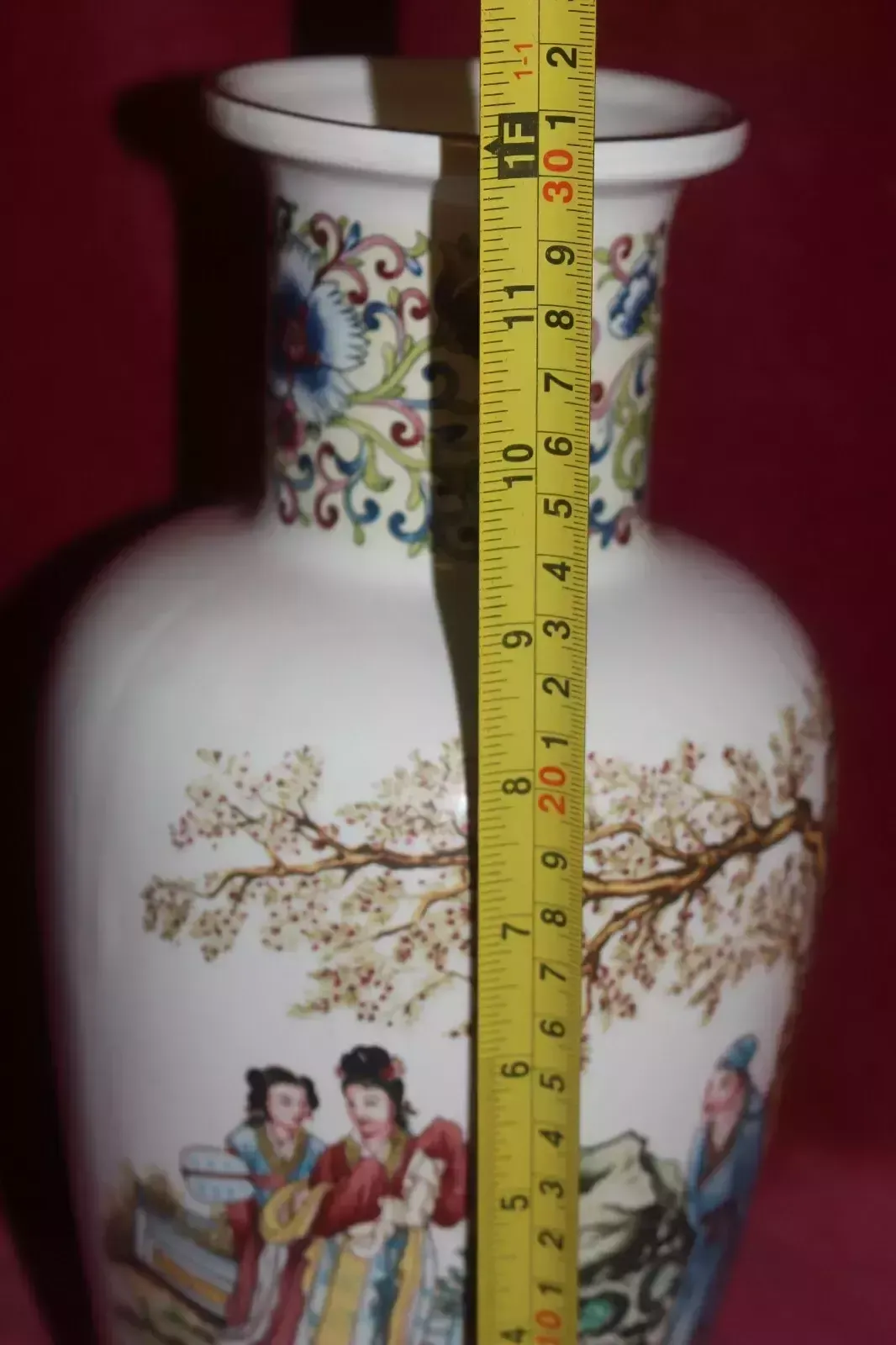 Home Decor Antiques Enameled Porcelain & Pottery Ginger Vase Chinese Hand Painted photo