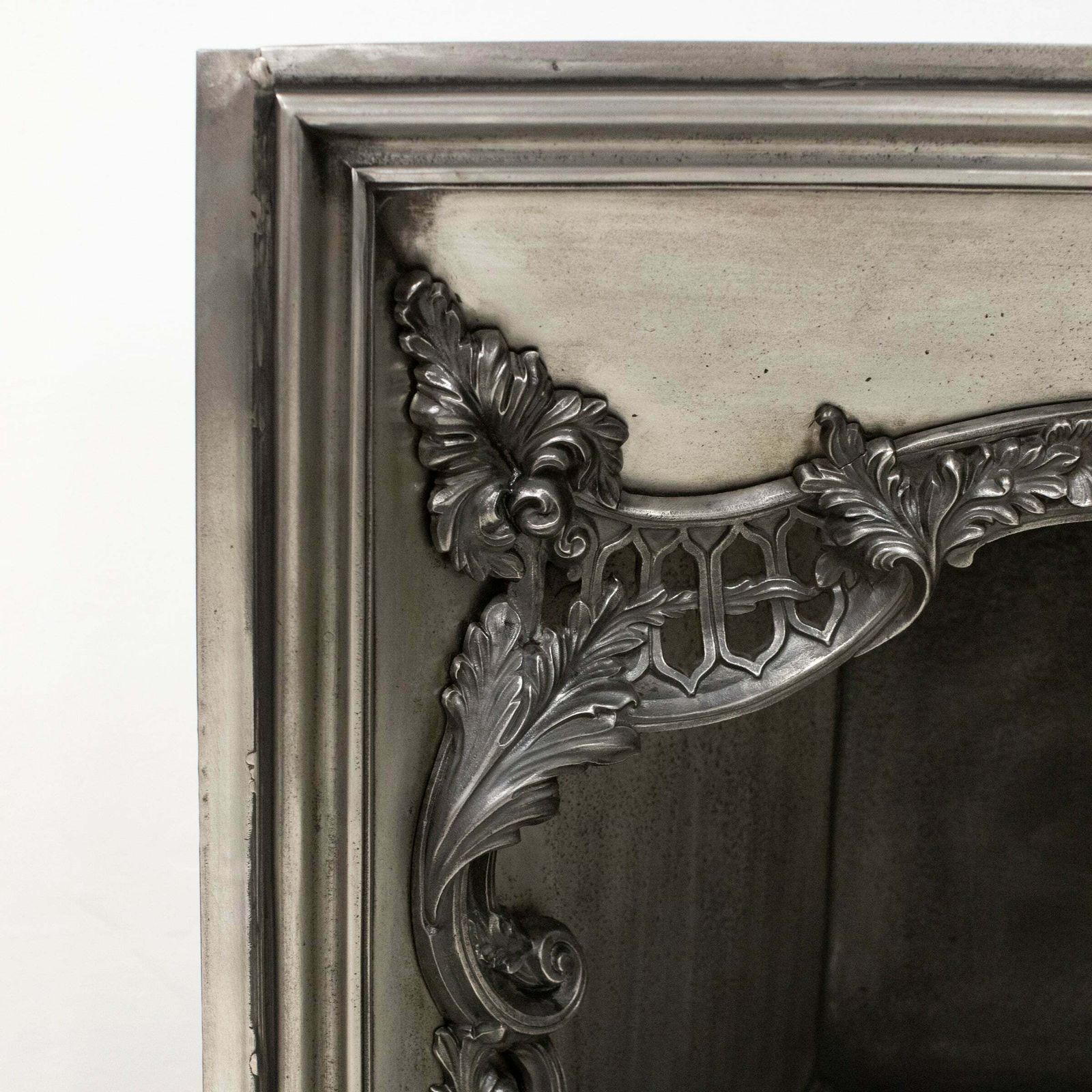 Antique Cast Iron Georgian Fireplace Insert photo vinterior