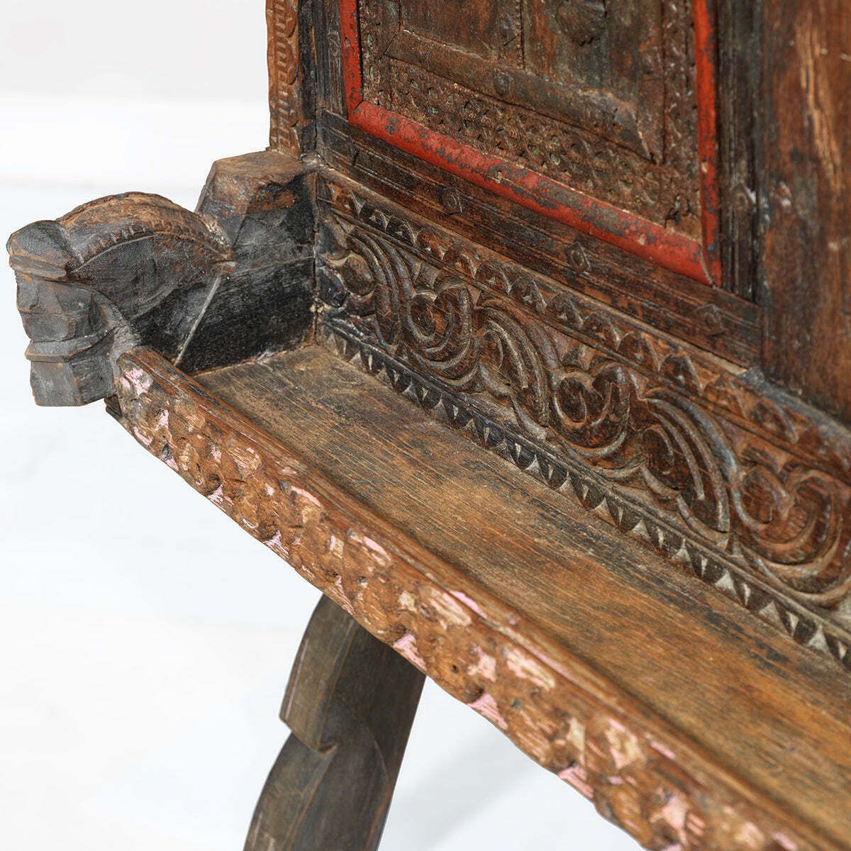 Antique Carved Wooden Damchiya photo vinterior