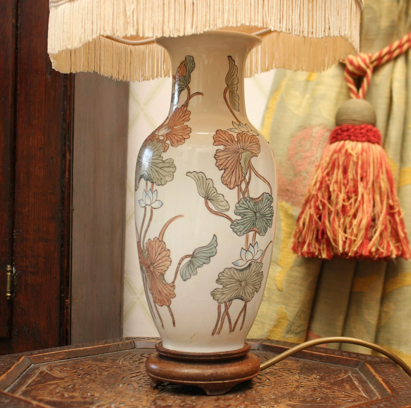 An Attractive Oriental Water Lily Porcelain Lamp On Stand With Pale Pink Shade photo furniture