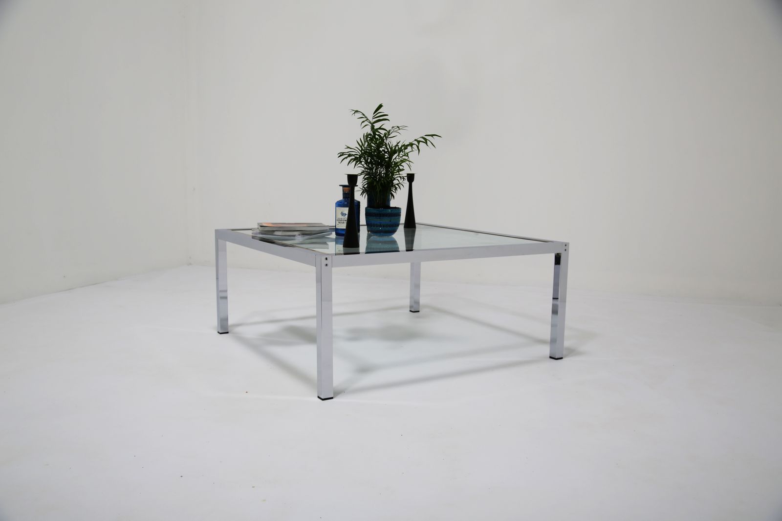 photo vintage Mid Century Chrome And Glass Coffee Table, Italy, 1970s.