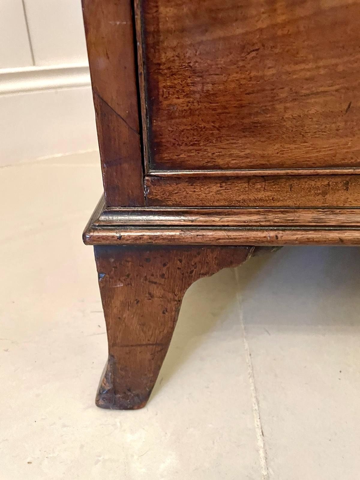 Antique 18th Century Figured Mahogany Chest On Chest photo vinterior