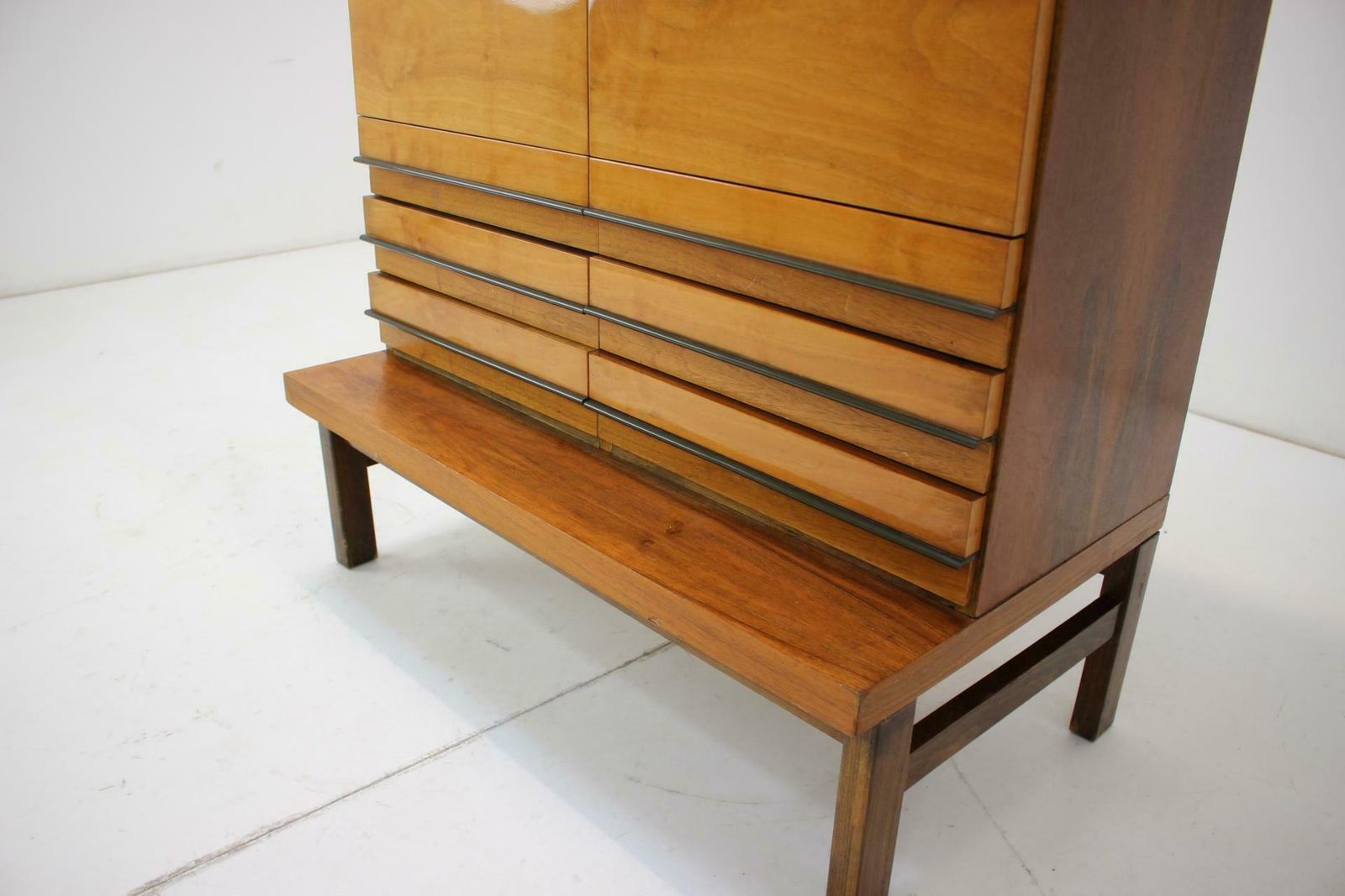 778.0 Commode By Znz Bratislava, Czechoslovakia, 1960's photo