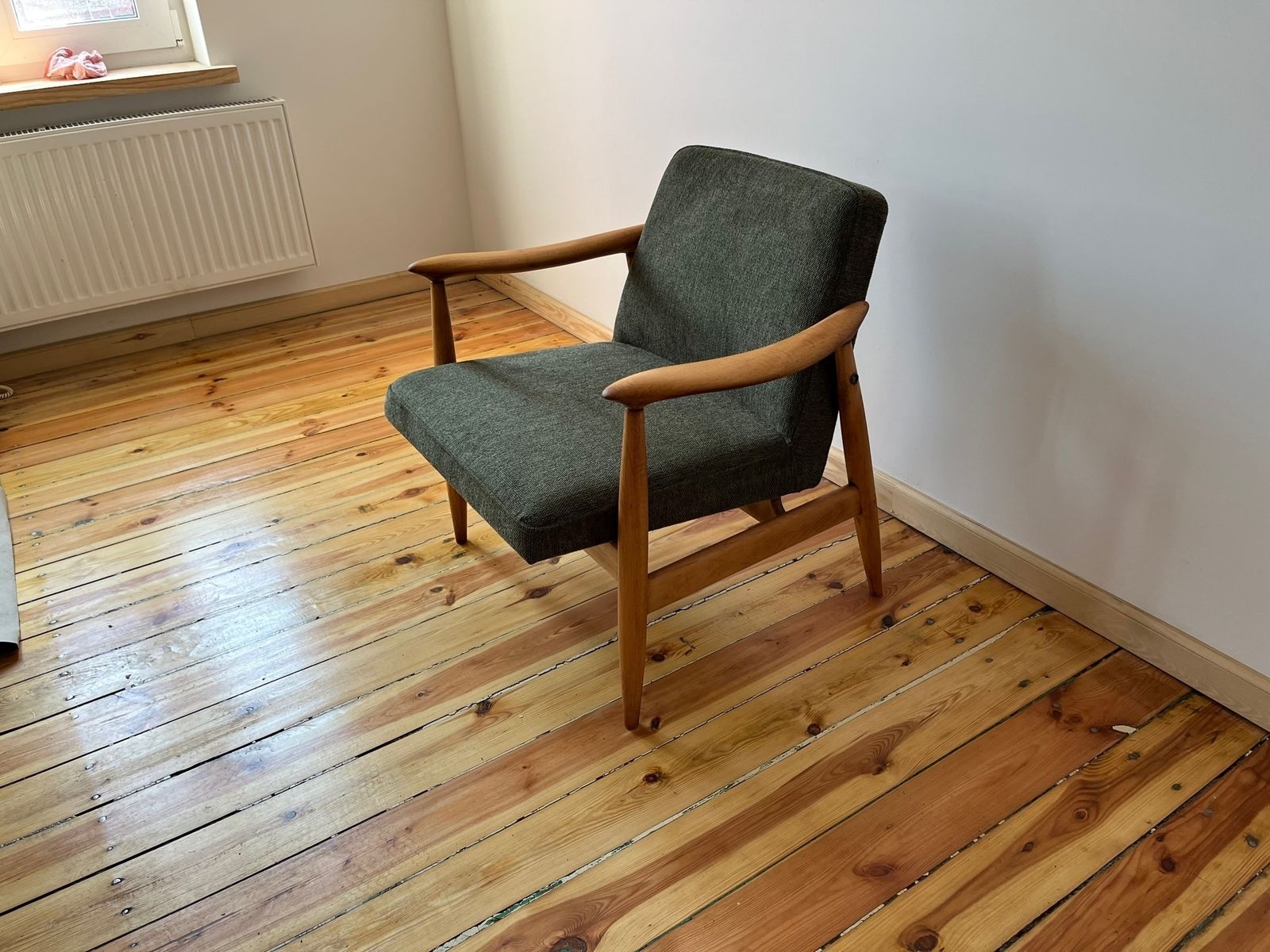 Armchair Model Gfm 87, Type 300 203 By Juliusz Kędziorek 1960s photo 500.0