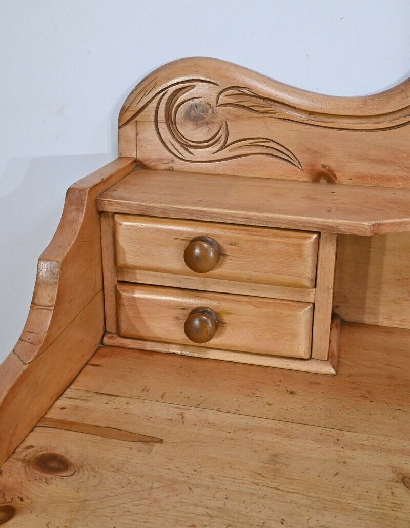 2300.0 Pine Sideboard, Wales – 1920, 1920s photo