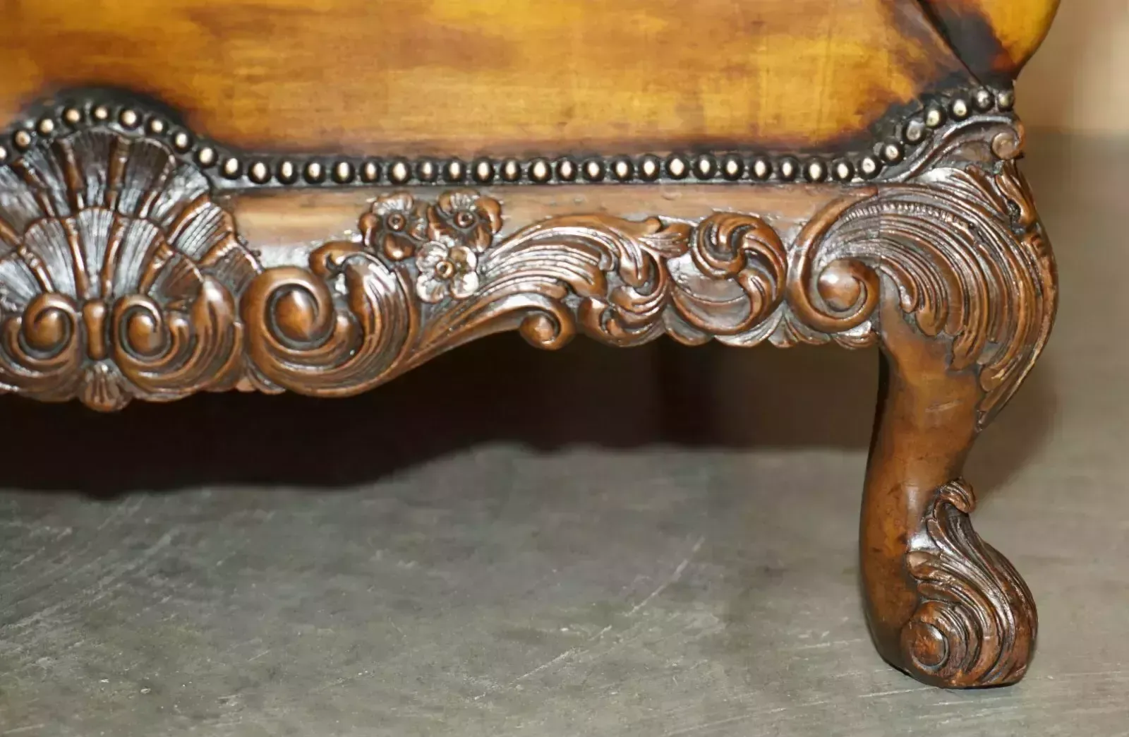 photo vinterior Museum Quality Restored Victorian Brown Leather Chesterfield Wingback Armchair
