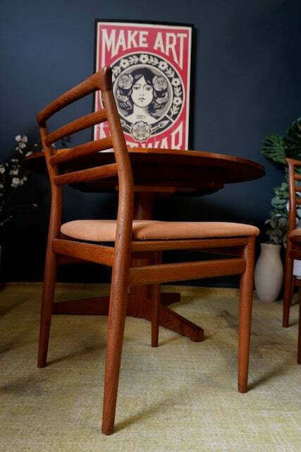 photo vintage Mid Century Danish Extendable Teak Dining Table With 6 Erling Torvits Chairs