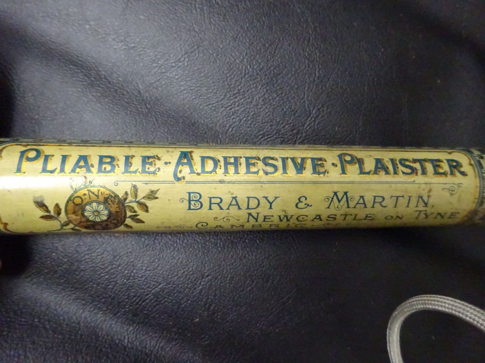 photo for sale Collection Of 19 Early 20th C Medicinal Tins (Some Rarities)