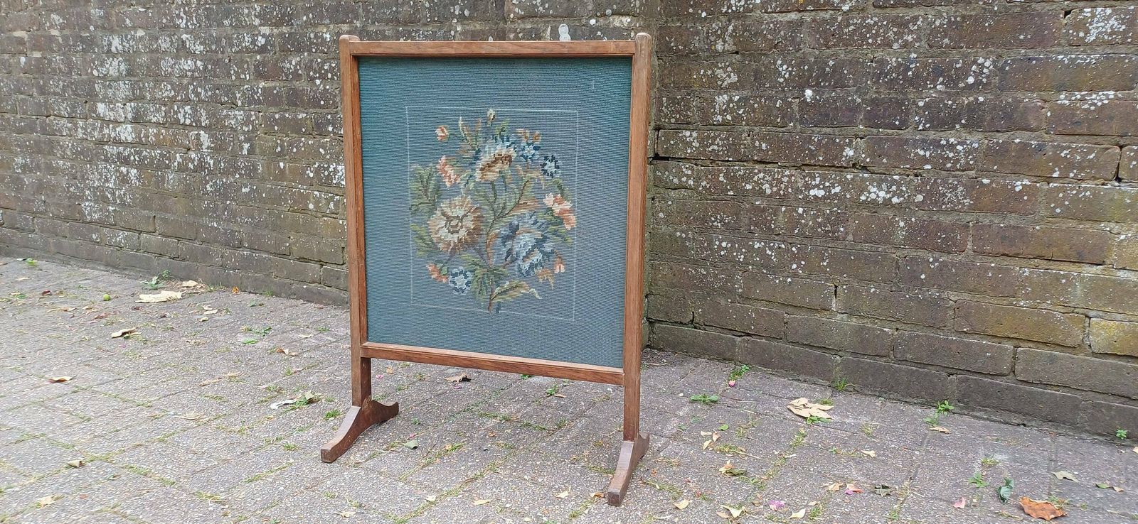 Top Quality Oak Mid 20th Century Fire Screen Flower Floral Still Life photo vintage