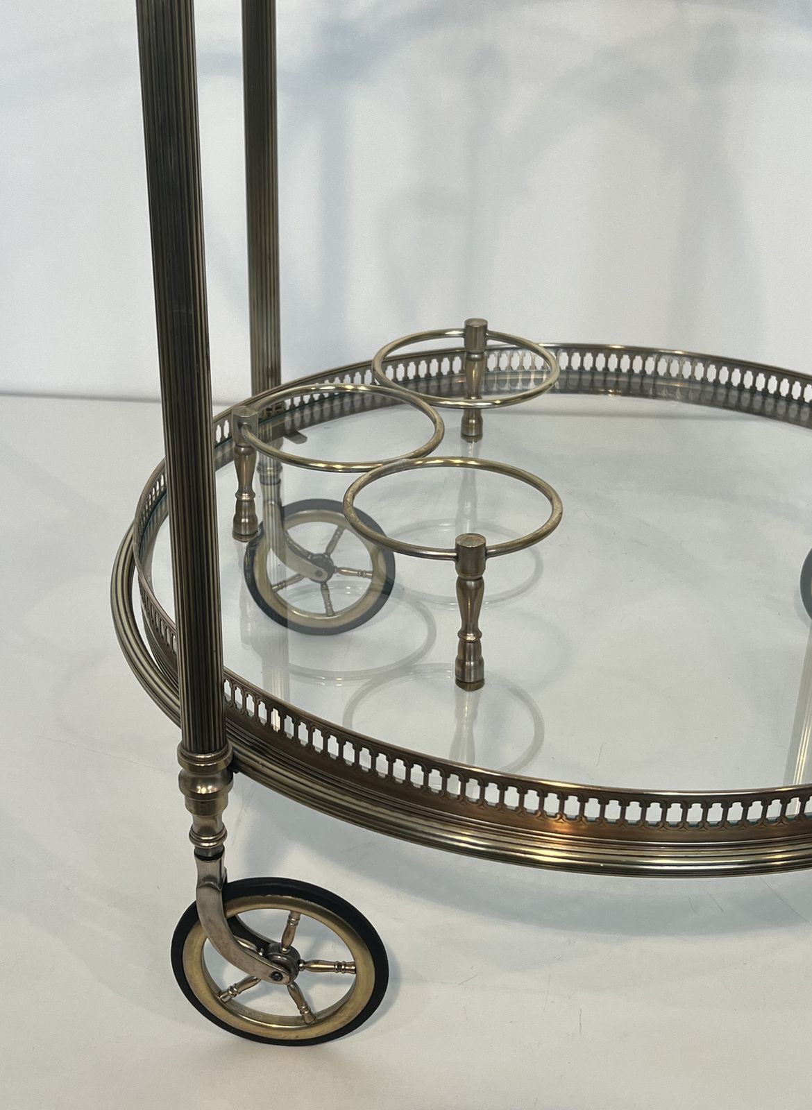 Rare Set Of 3 Round Rolling Tables In Silver Plated Brass From Maison Baguès photo vintage