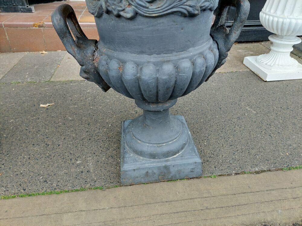 Pair Of Victorian Style Cast Iron Urns photo Garden Decor
